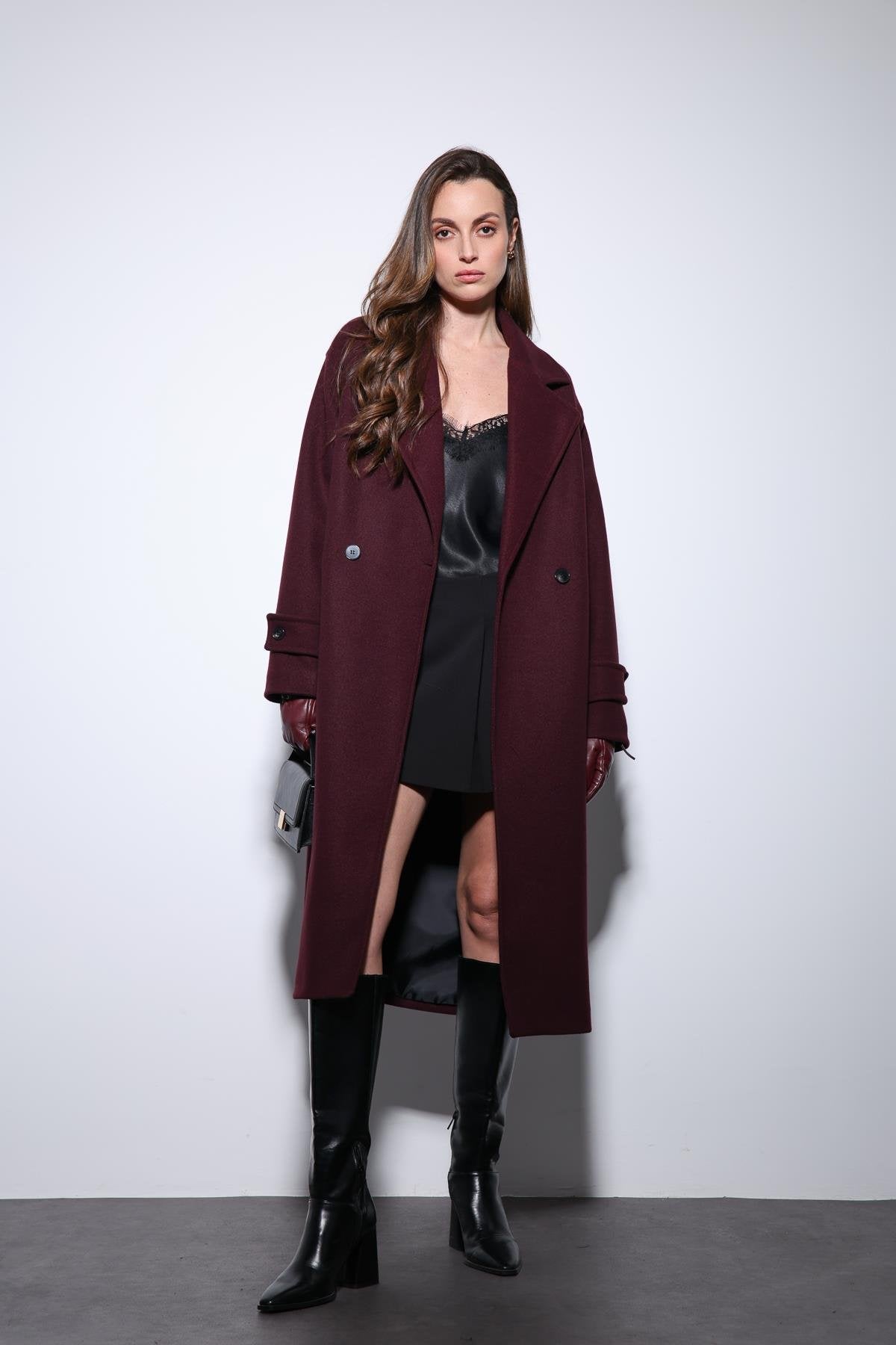 Antioch-Bordo Kadın Yumuşak Dokulu Oversize Kruvaze Kaban-Kaban-2-Milagron.com