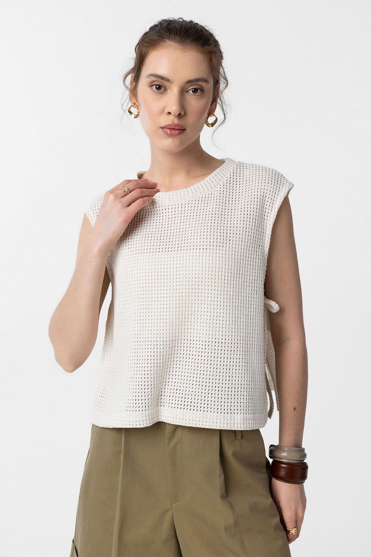 Antioch-Ekru Bağcıklı Örgü Dokulu Kadın Top-Top-1-Milagron.com