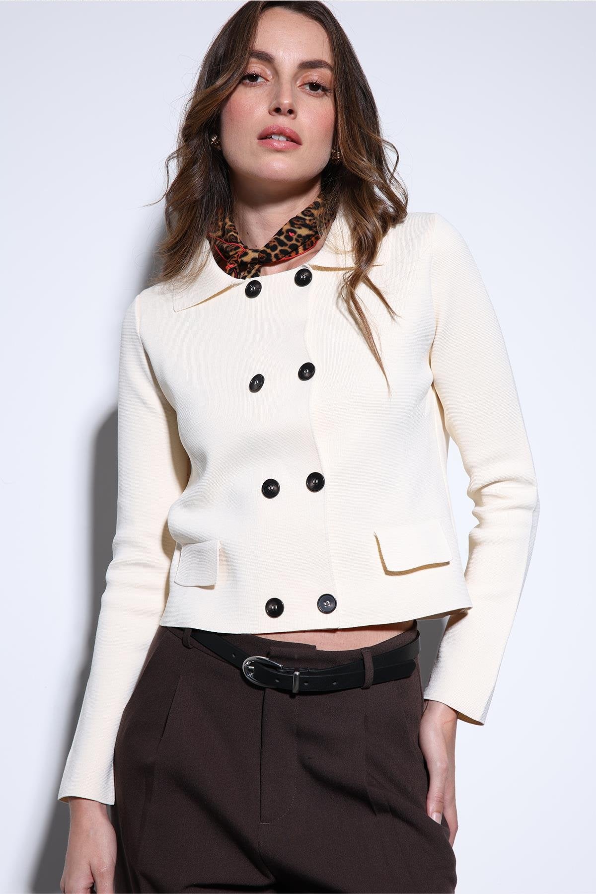 Antioch-Antioch Ekru Kruvaze Kapama Kadın Triko Hırka-Hırka-1-Milagron.com