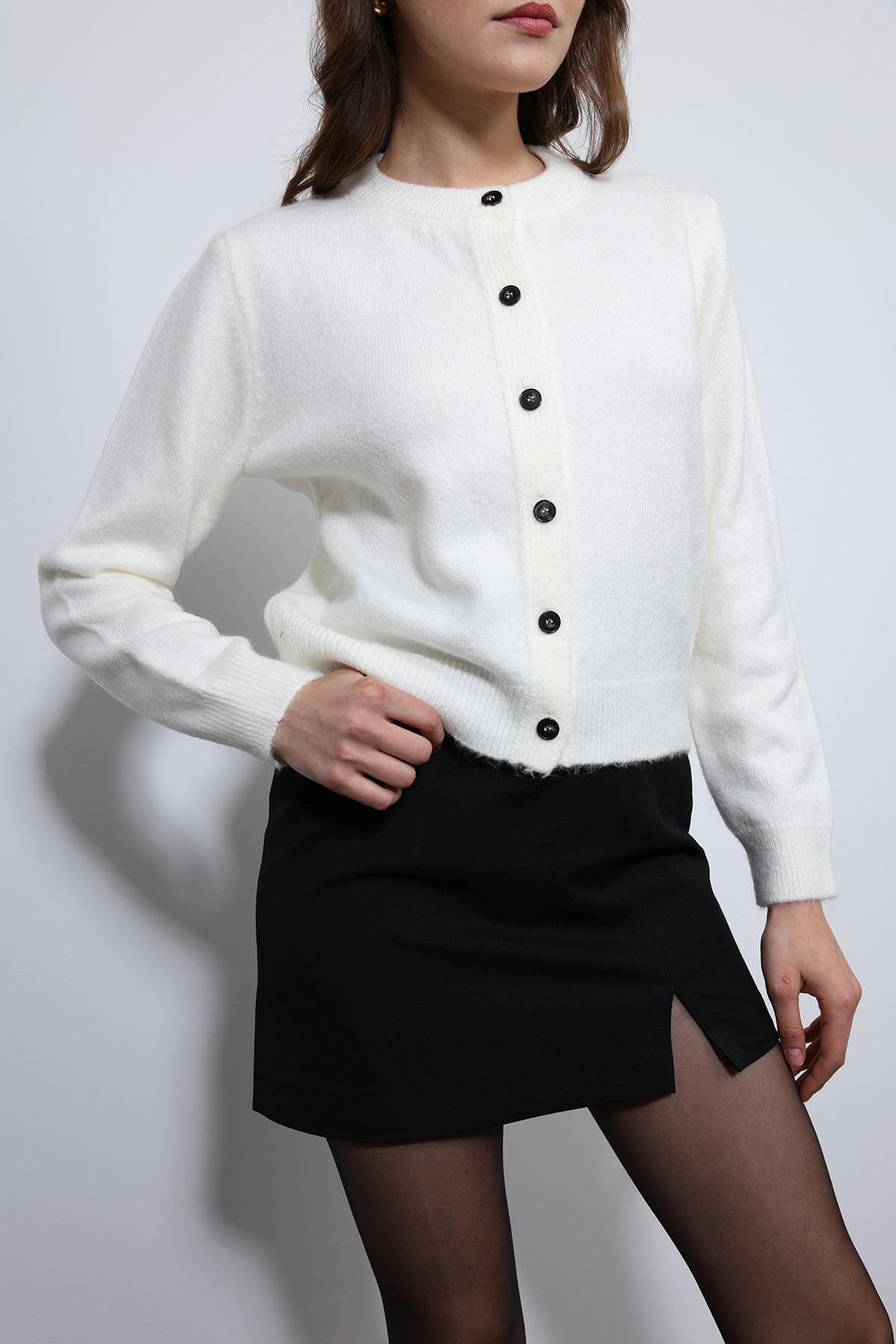 Antioch-Ekru Yumuşak Dokulu Hırka-Hırka-4-Milagron.com