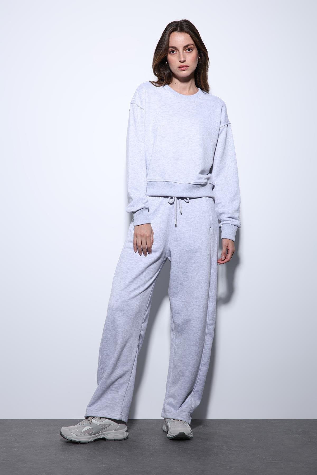 Antioch-Antioch Gri Melanj Basic Kadın Sweatshirt-Sweatshirt-2-Milagron.com