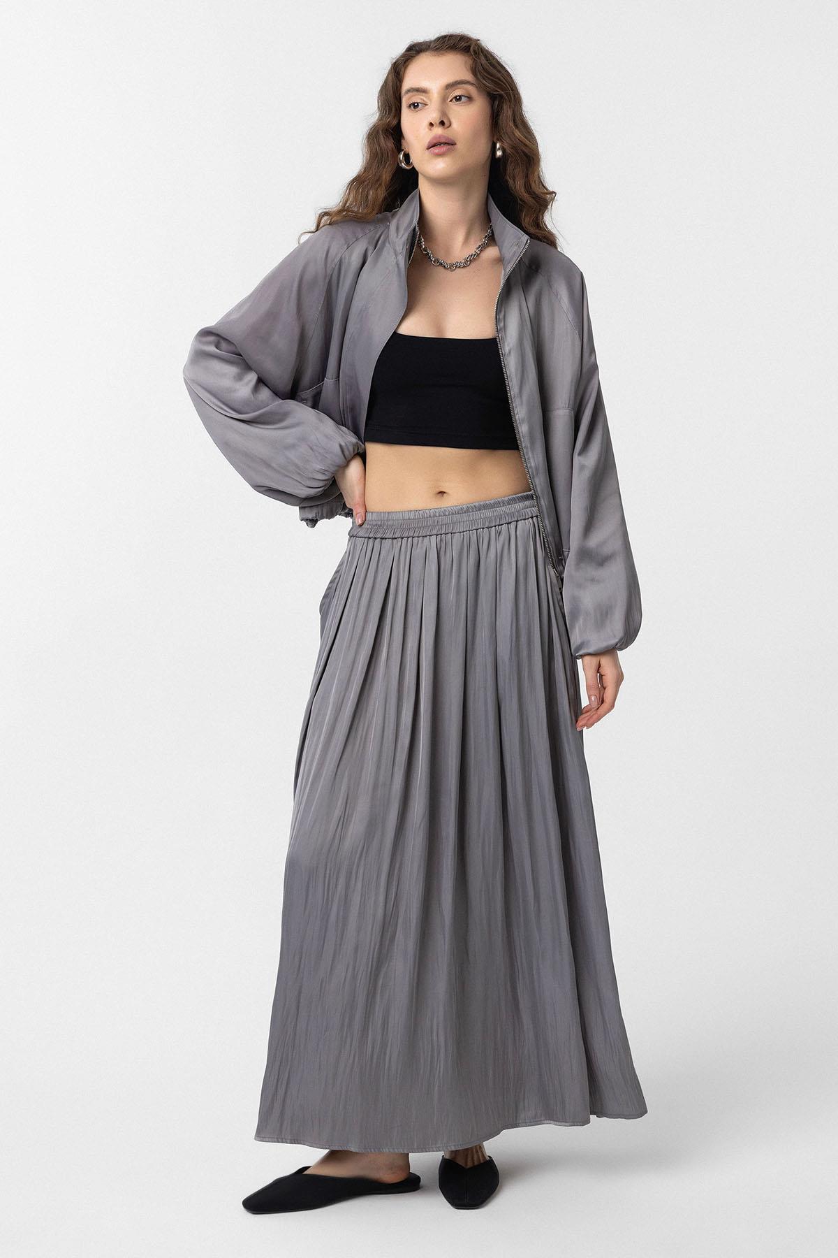 Antioch-Gri Uzun Dökümlü Pilili Kadın Etek-Etek-2-Milagron.com