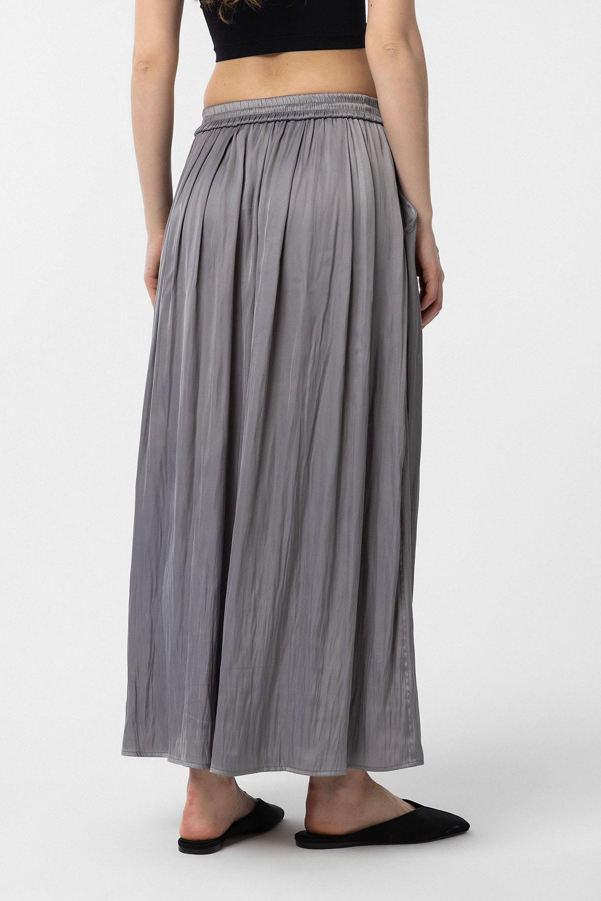 Antioch-Gri Uzun Dökümlü Pilili Kadın Etek-Etek-4-Milagron.com