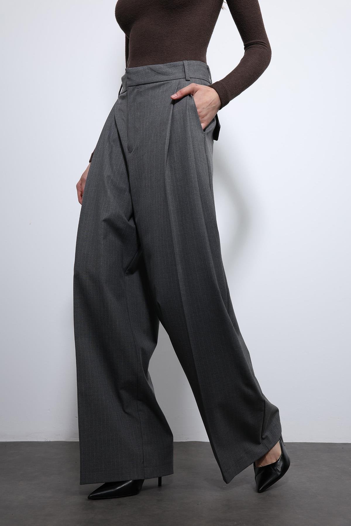 Antioch-Gri çizgili Geniş Paça Pantolon-Kumaş Pantolon-6-Milagron.com