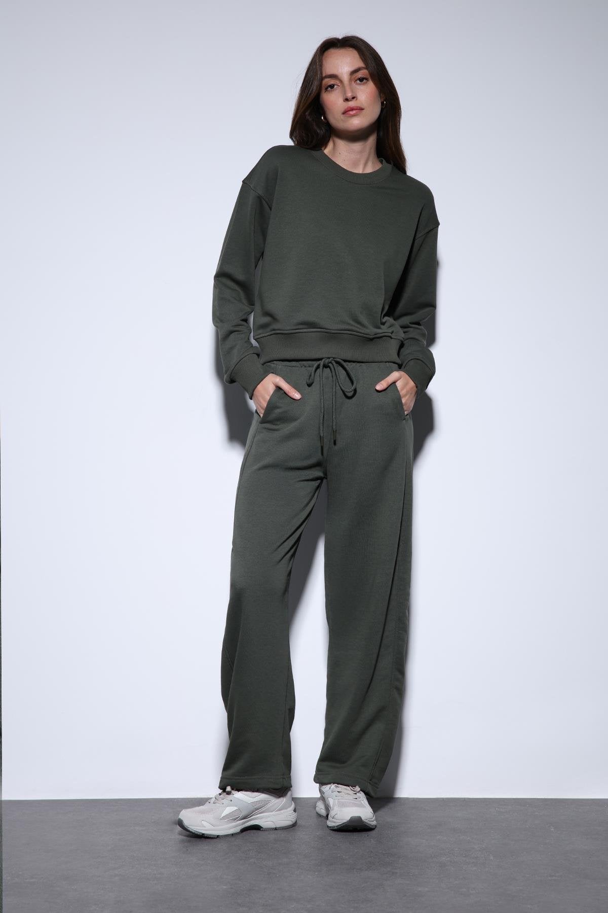 Antioch-Antioch Haki Basic Kadın Sweatshirt-Sweatshirt-1-Milagron.com