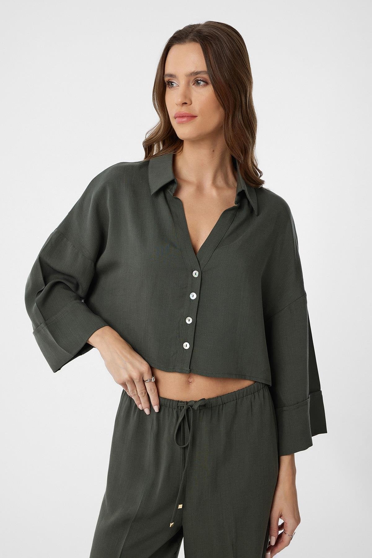 Antioch-Haki Crop Kadın Gömlek-Gömlek-1-Milagron.com