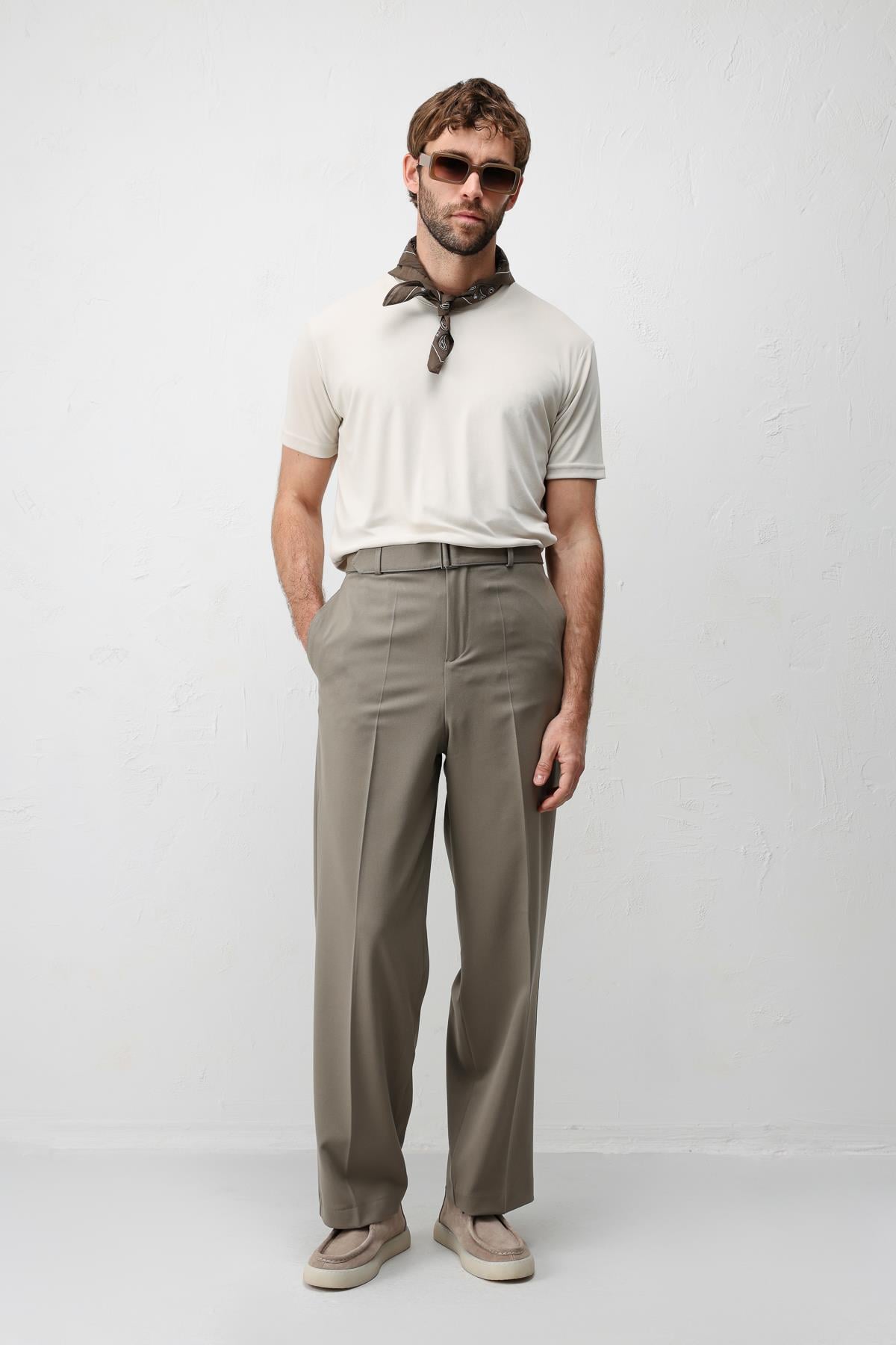 Antioch Haki Relaxed Fit Kemerli Erkek Pantolon