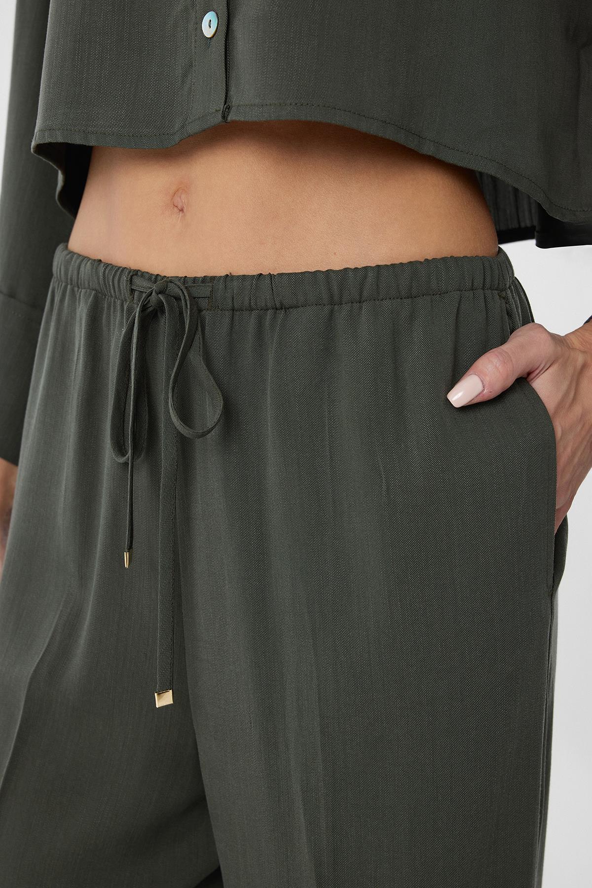 Antioch-Haki Relaxed Kadın Pantolon-Kumaş Pantolon-3-Milagron.com