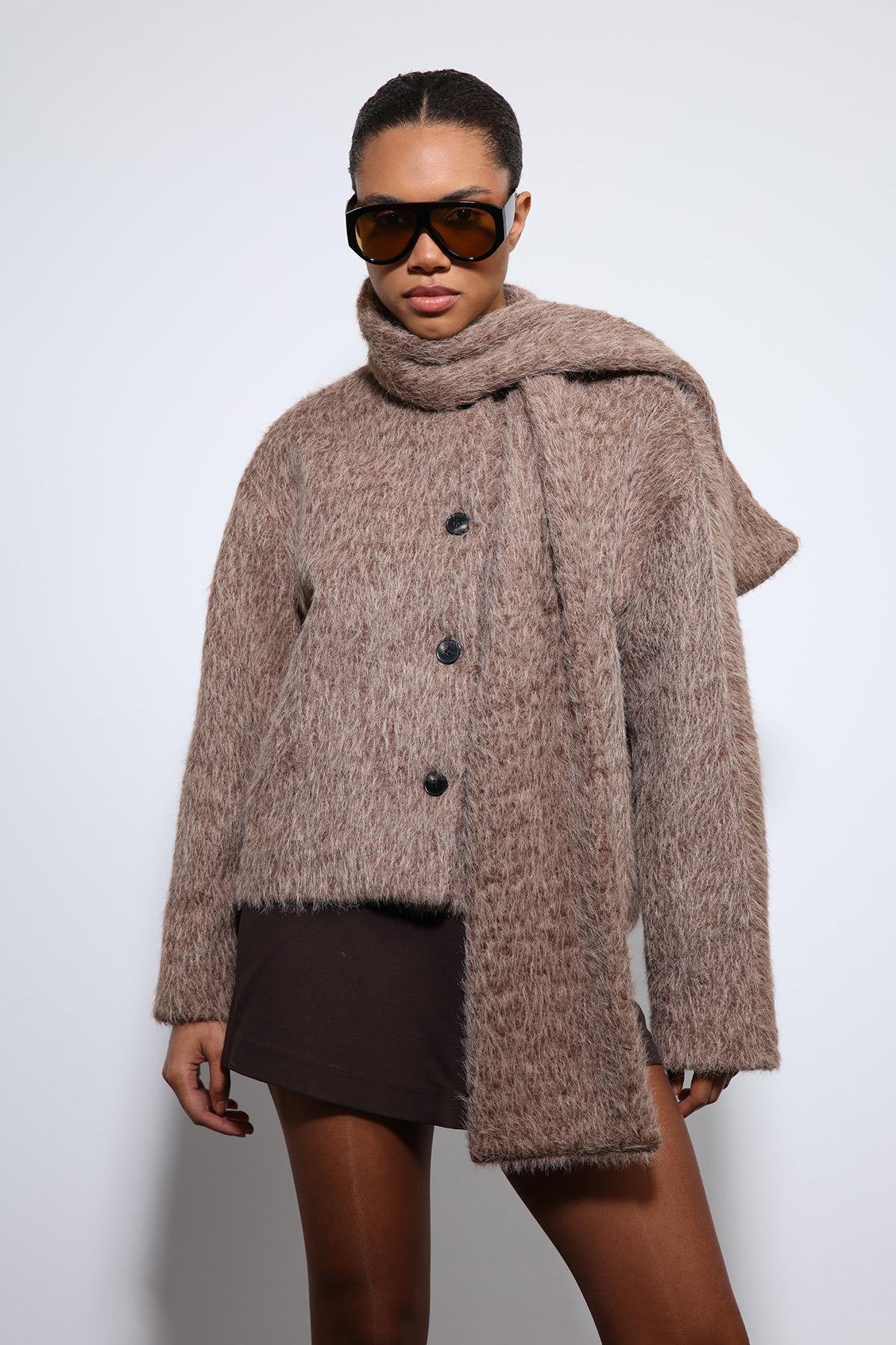 Antioch-Kahve Atkı Yaka Suni Kürklü Kaban-Kaban-4-Milagron.com