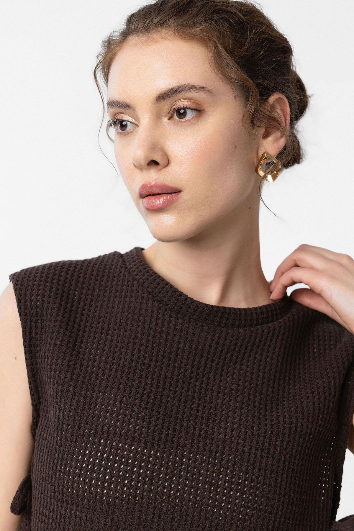 Antioch-Kahve Bağcıklı Örgü Dokulu Kadın Top-Top-3-Milagron.com