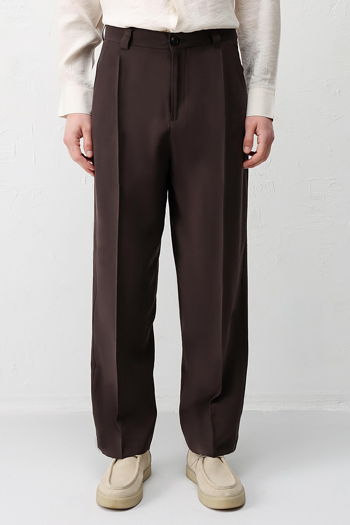 Antioch Kahve Pileli Relaxed Fit Erkek Pantolon