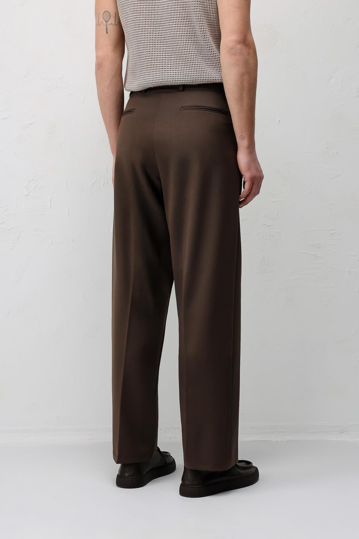 Antioch Kahve Pileli Relaxed Fit Erkek Pantolon