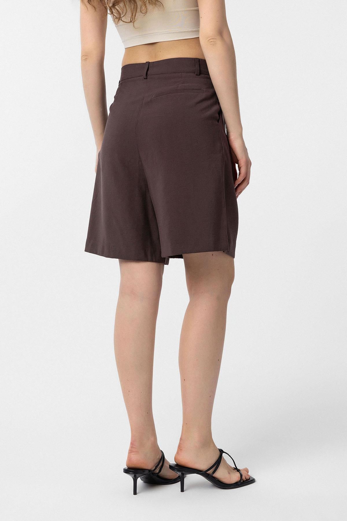 Antioch-Kahve Pilili Kadın Bermuda Şort-Kumaş Pantolon-4-Milagron.com