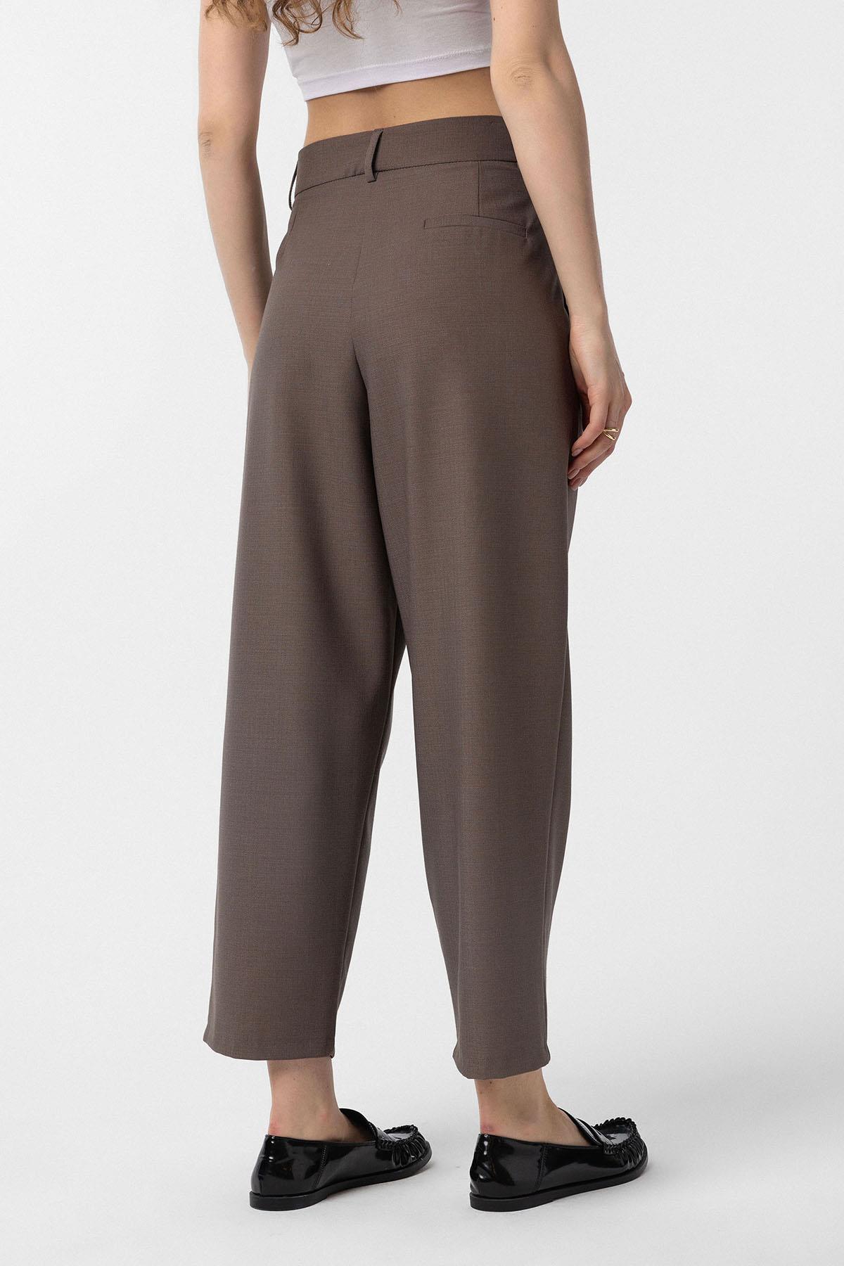 Antioch-Kahve Pilili Soft Bilek Boyu Kadın Pantolon-Kumaş Pantolon-4-Milagron.com