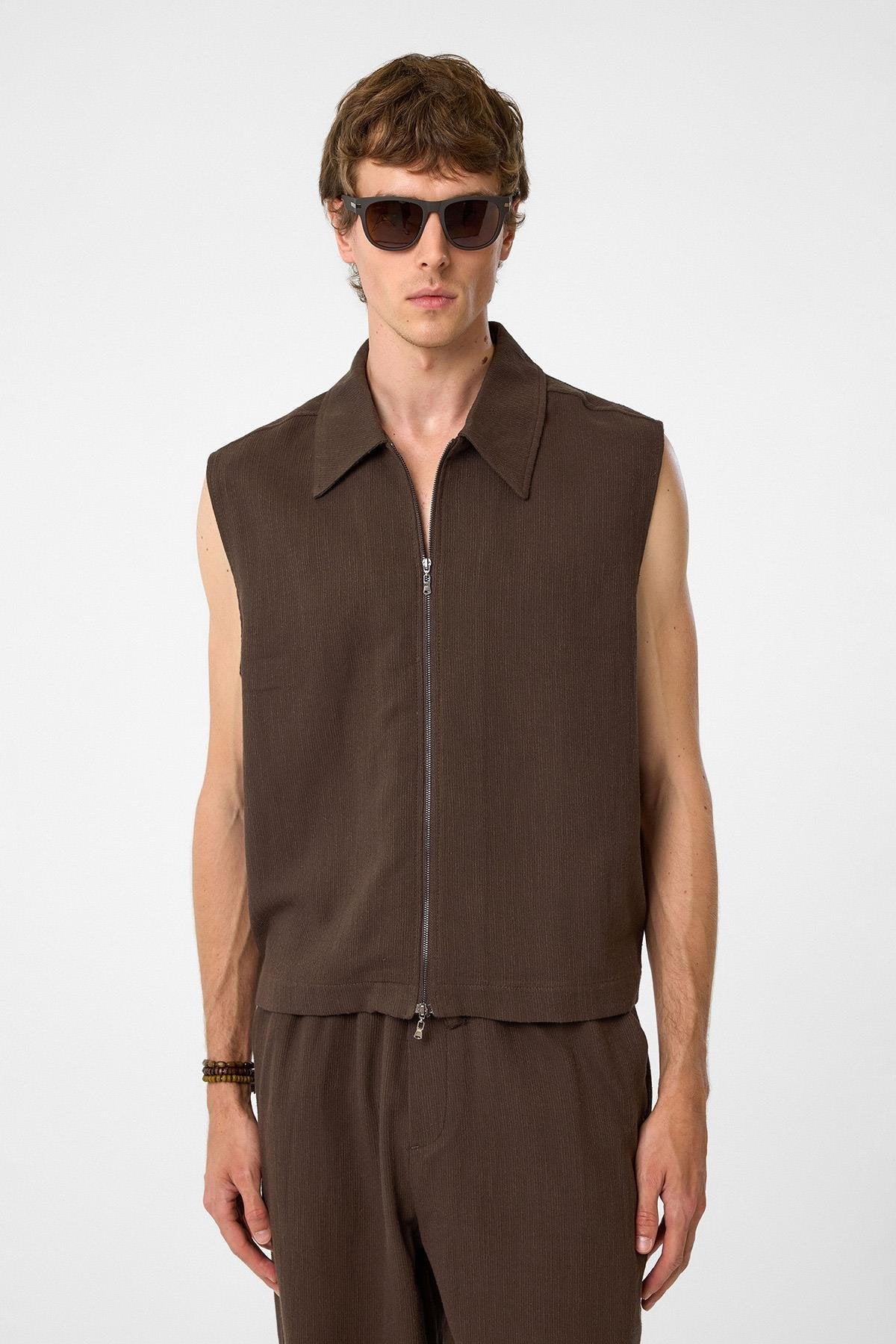 Antioch-Kahve Polo Yaka Dokulu Erkek Yelek-Yelek-2-Milagron.com