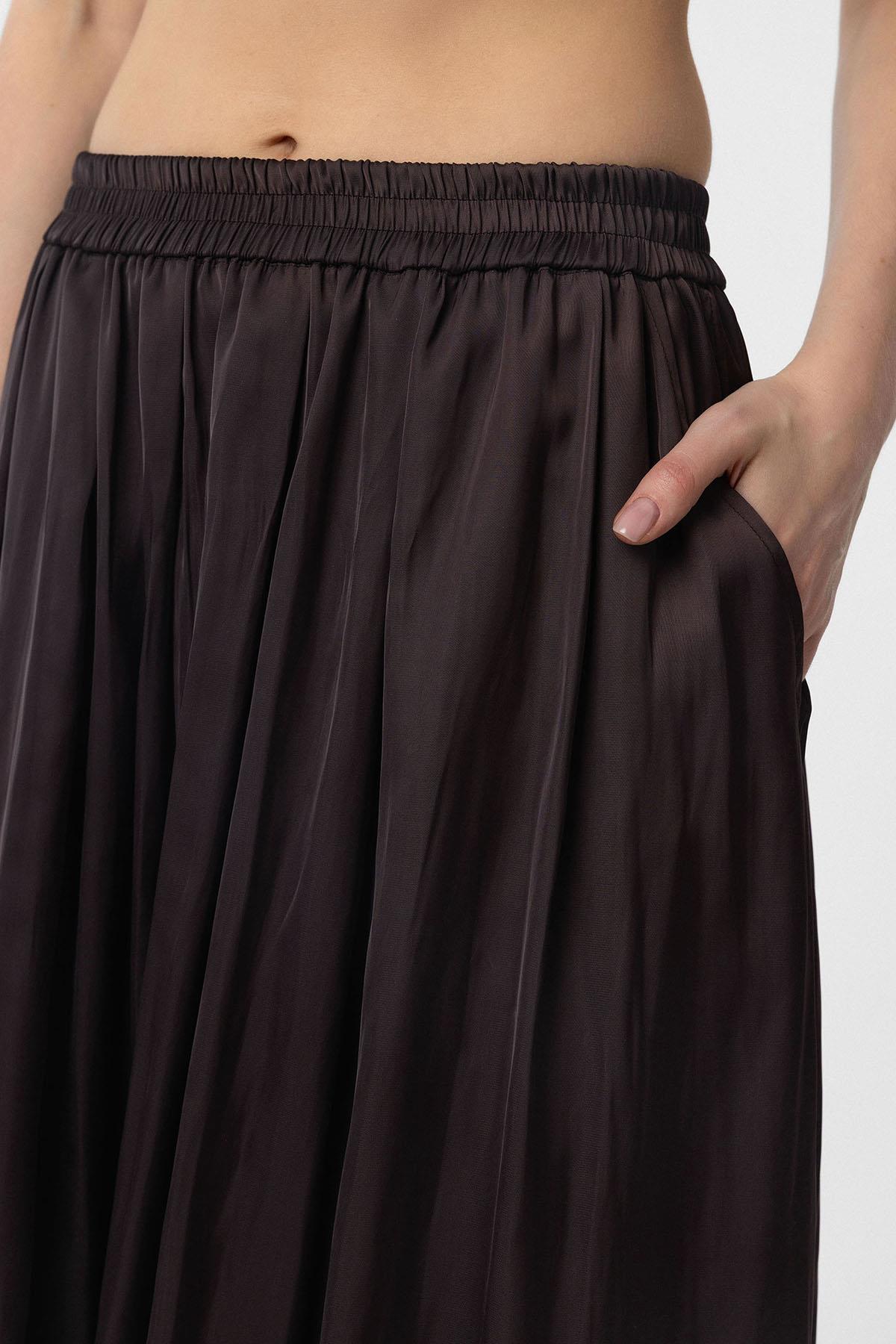 Antioch-Kahve Uzun Dökümlü Pilili Kadın Etek-Etek-3-Milagron.com