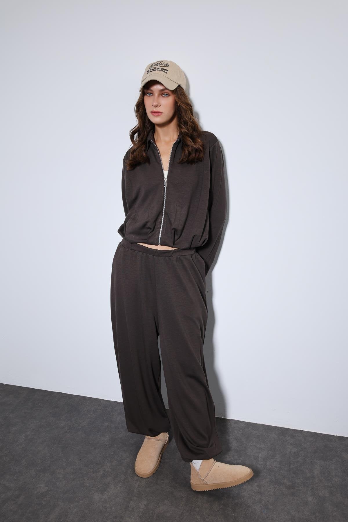 Antioch-Kahve Volümlü Ceket Ve Paça Lastikli Eşofman Takım-Takım-1-Milagron.com