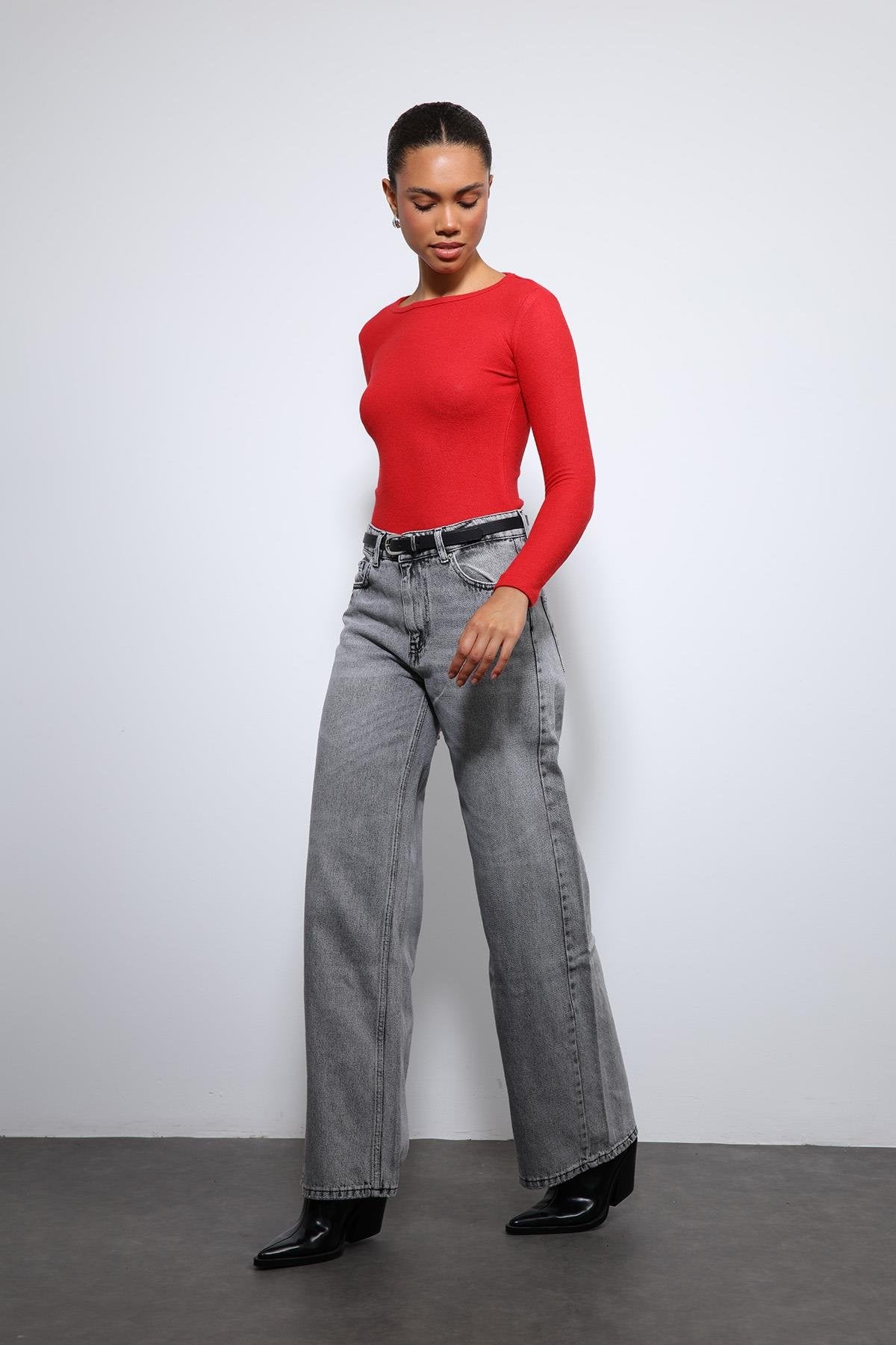 Antioch-Kırmızı Basic Uzun Kollu T Shirt-T-Shirt-1-Milagron.com