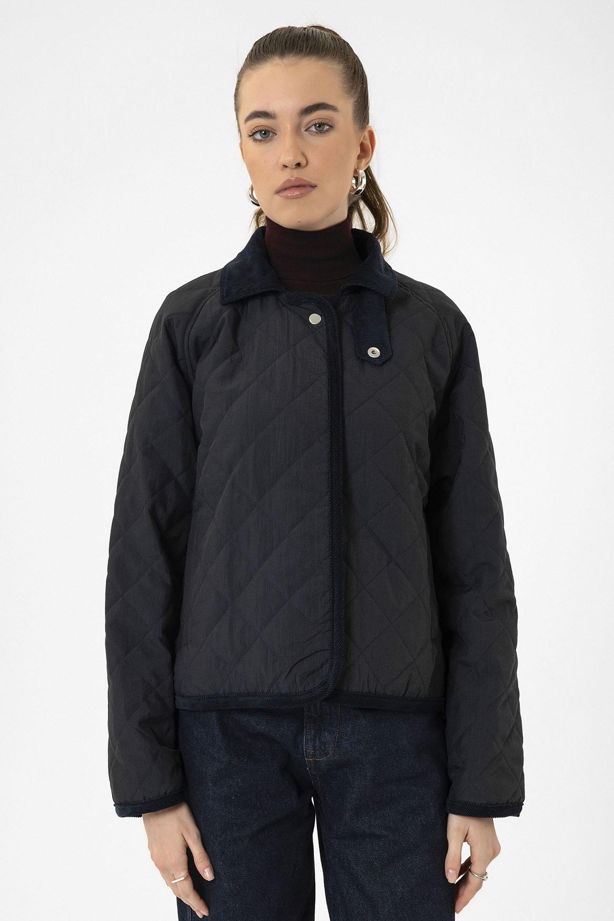 Antioch-Lacivert Kadın Polo Yaka Kapitone Mont-Mont-1-Milagron.com