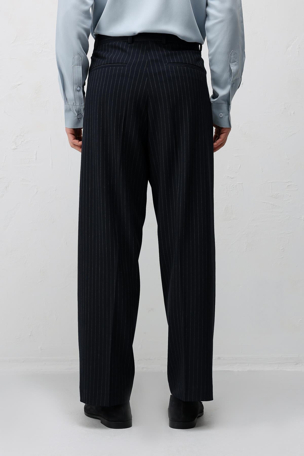 Antioch Lacivert Relaxed Fit Çizgili Erkek Takım Elbise