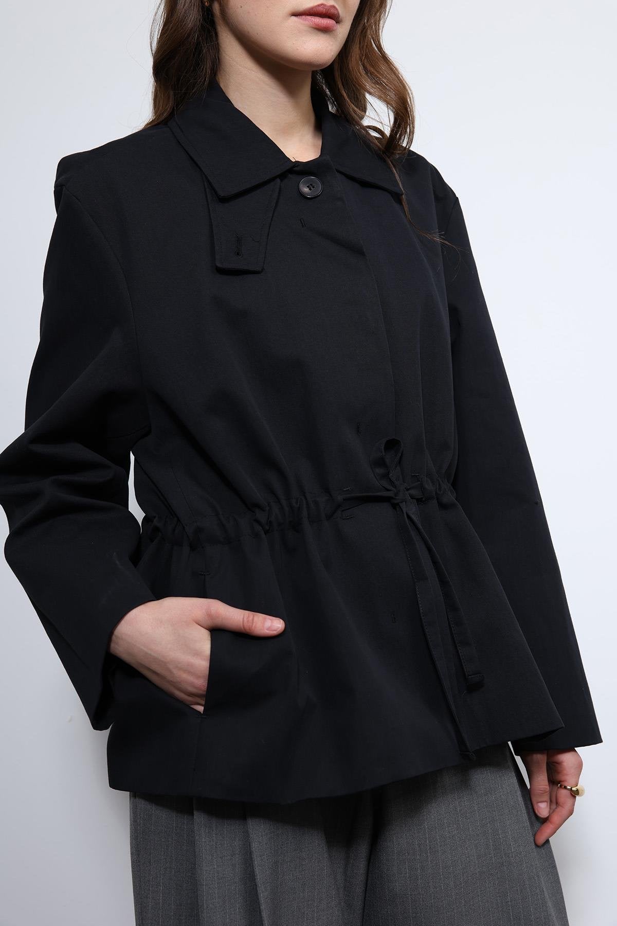 Antioch-Siyah Ayarlanabilir Bele Sahip Kısa Trençkot-Trençkot-10-Milagron.com