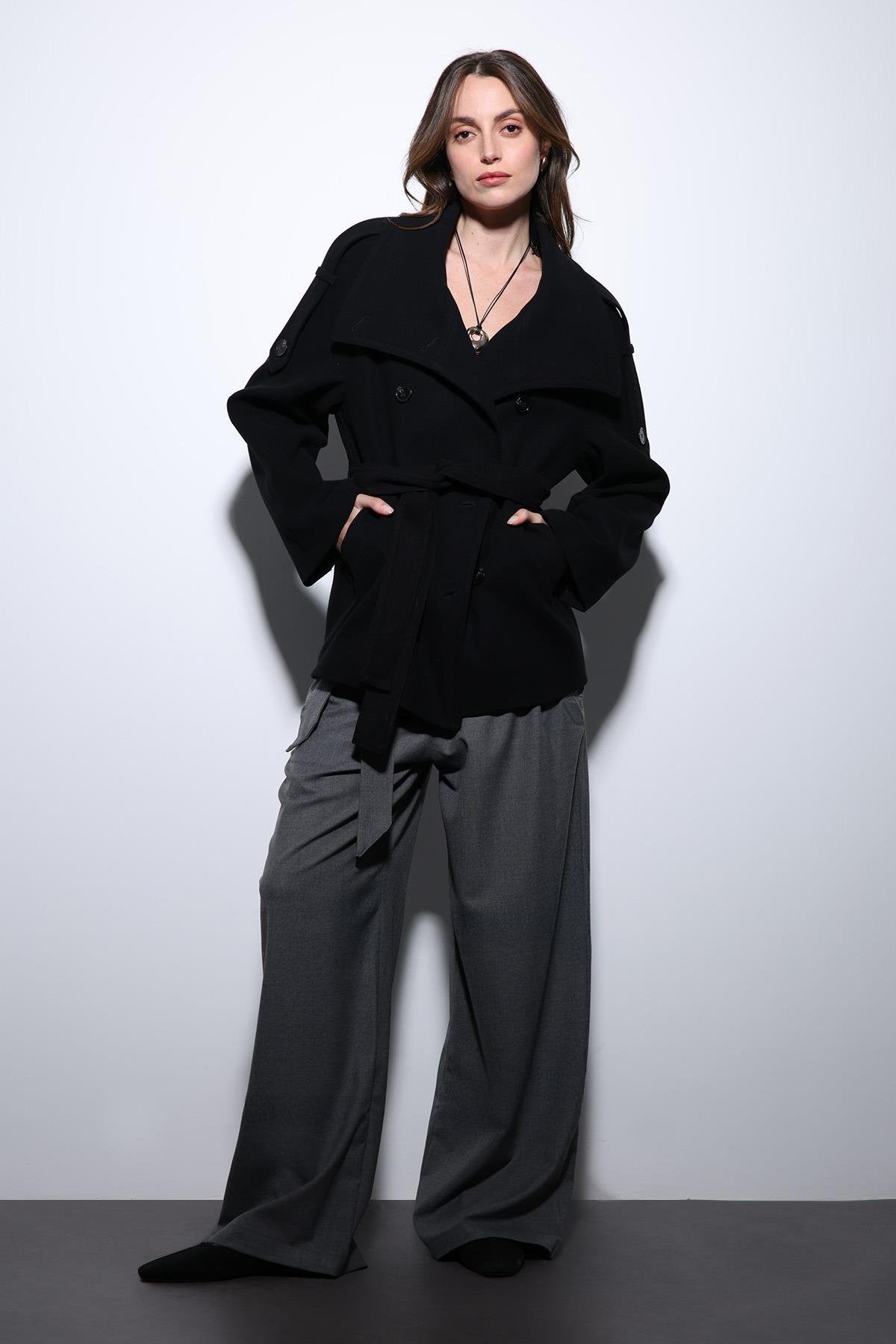 Antioch-Siyah Dik Yaka Kruvaze Kadın Kaban-Kaban-2-Milagron.com