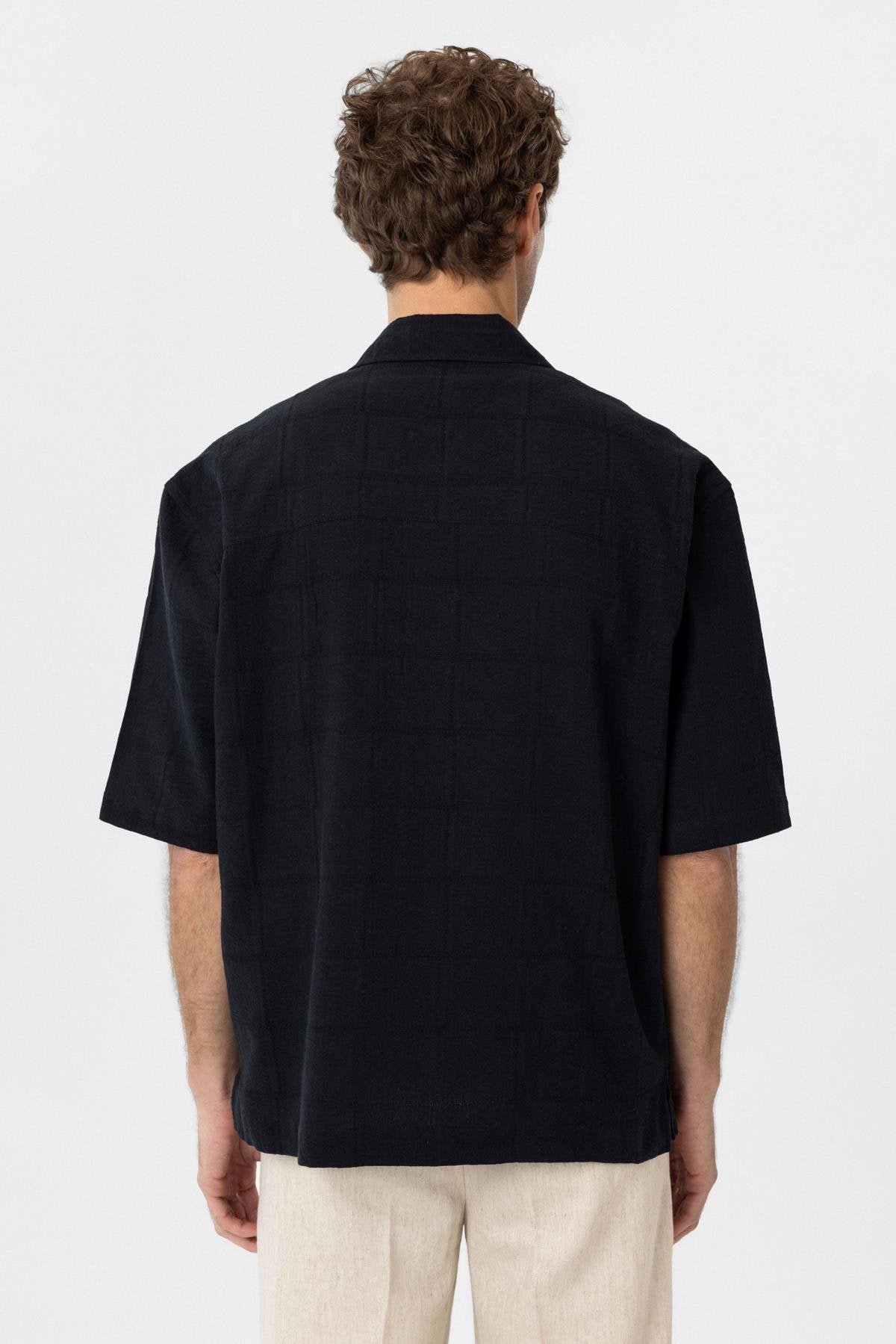 Antioch-Siyah Dokulu Jakarlı Pamuklu Erkek Kısa Kol Gömlek-Gömlek-10-Milagron.com