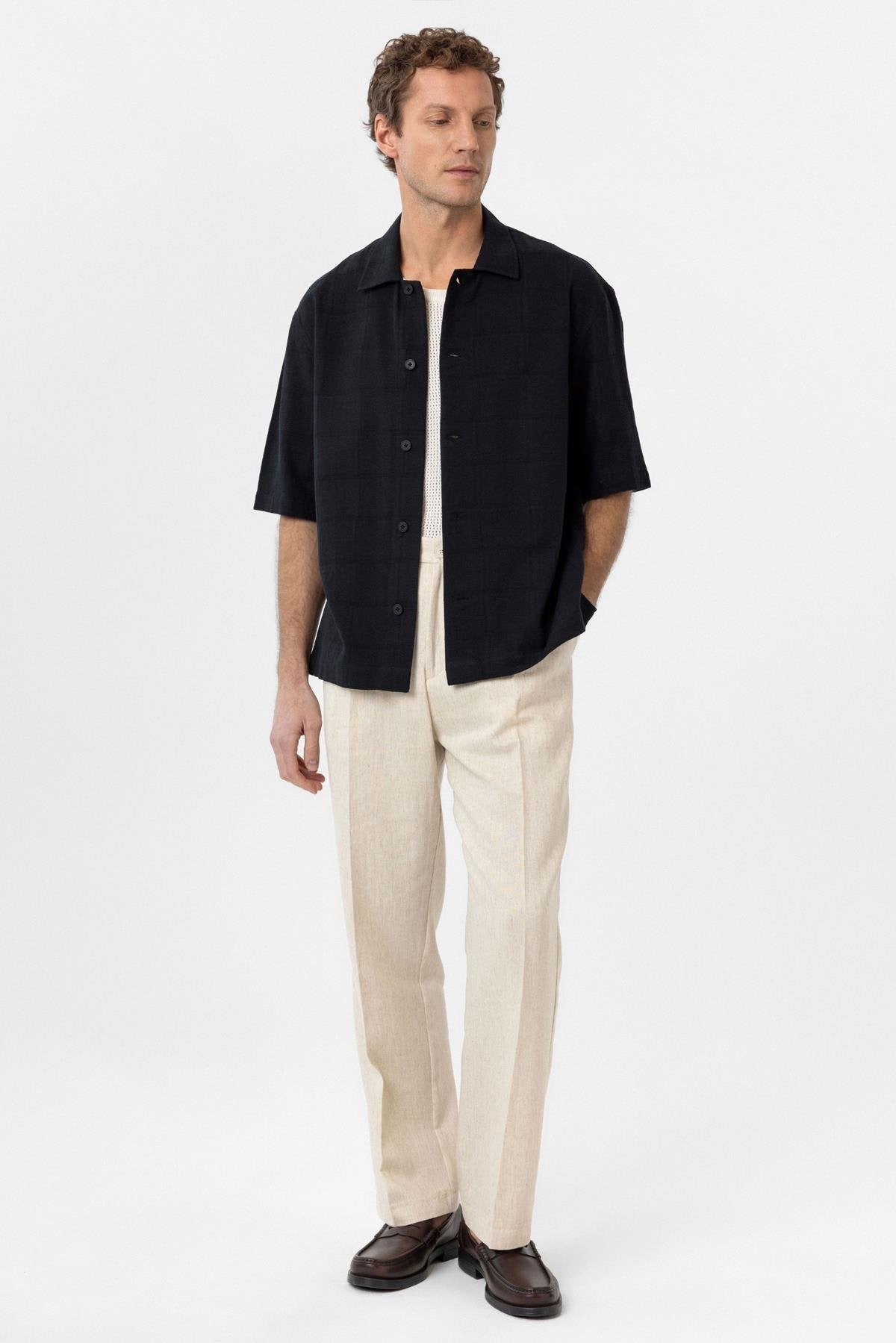 Antioch-Siyah Dokulu Jakarlı Pamuklu Erkek Kısa Kol Gömlek-Gömlek-5-Milagron.com