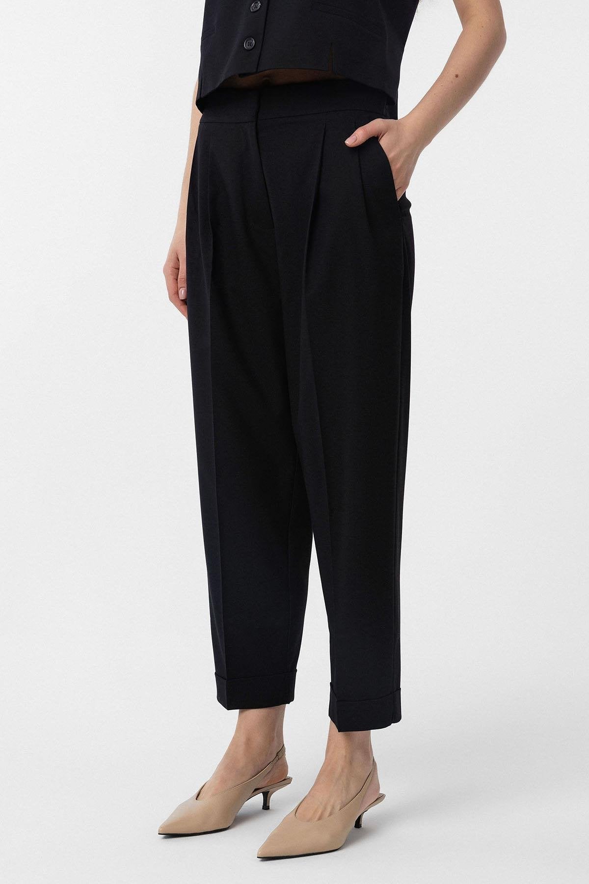 Antioch-Siyah Duble Paça Pensli Kadın Pantolon-Kumaş Pantolon-1-Milagron.com