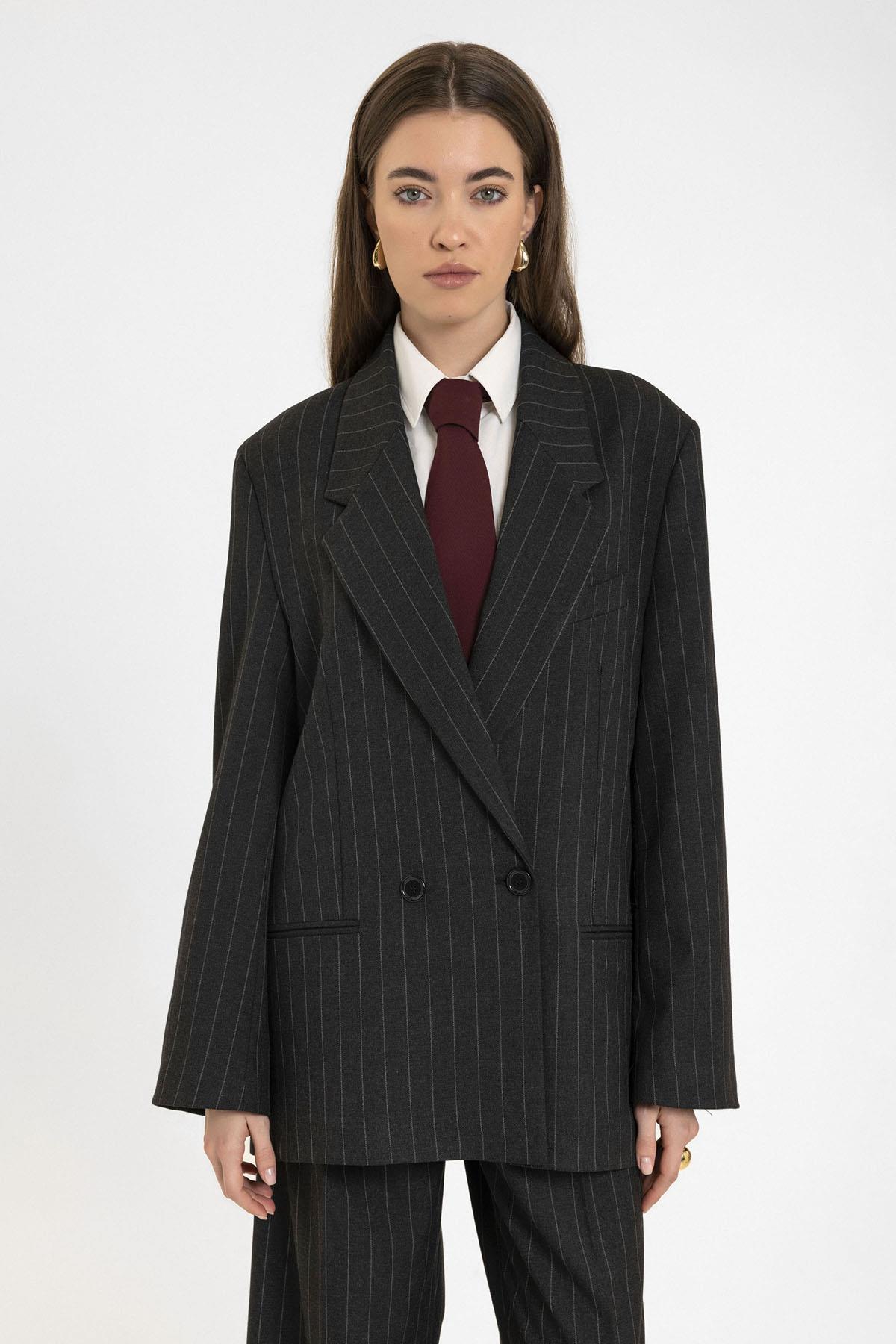 Antioch-Siyah Kadın Çizgili Oversize Blazer Ceket-Ceket-2-Milagron.com