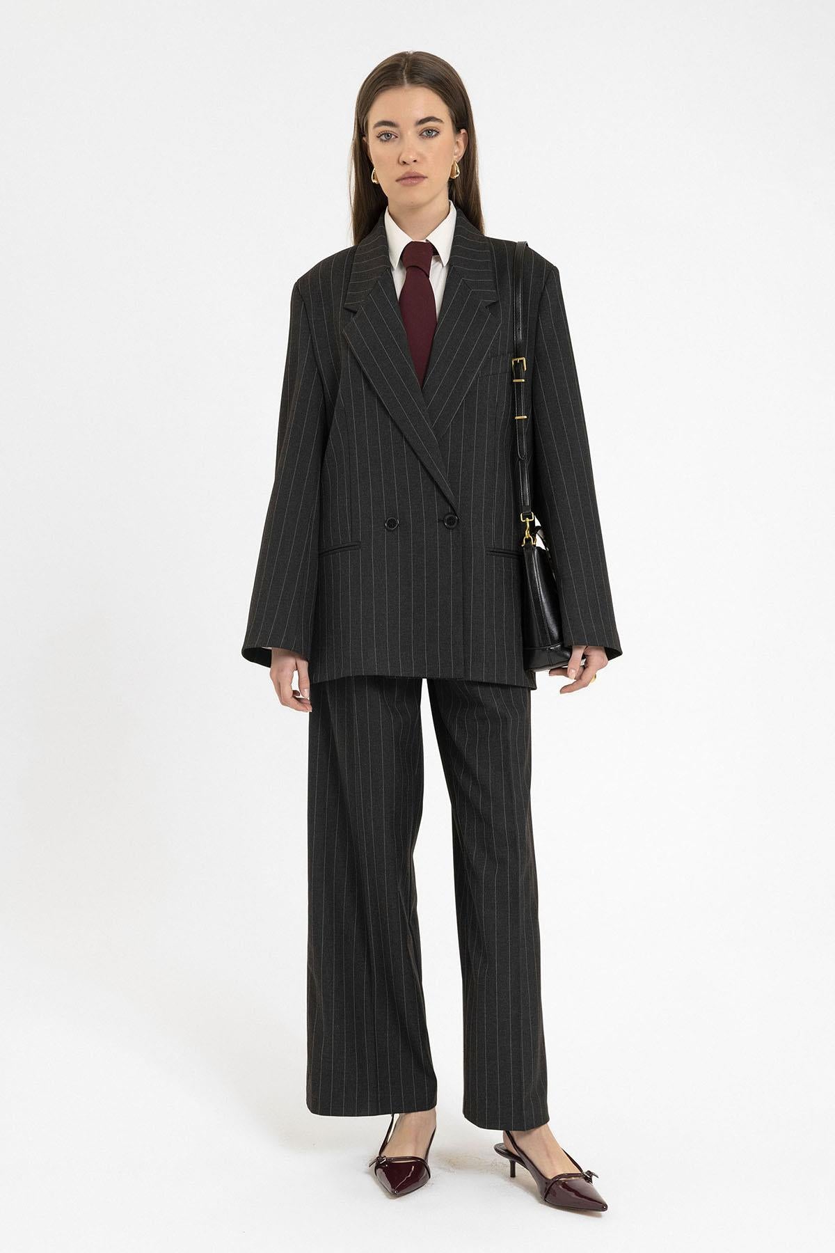 Antioch-Siyah Kadın Çizgili Oversize Blazer Ceket-Ceket-3-Milagron.com