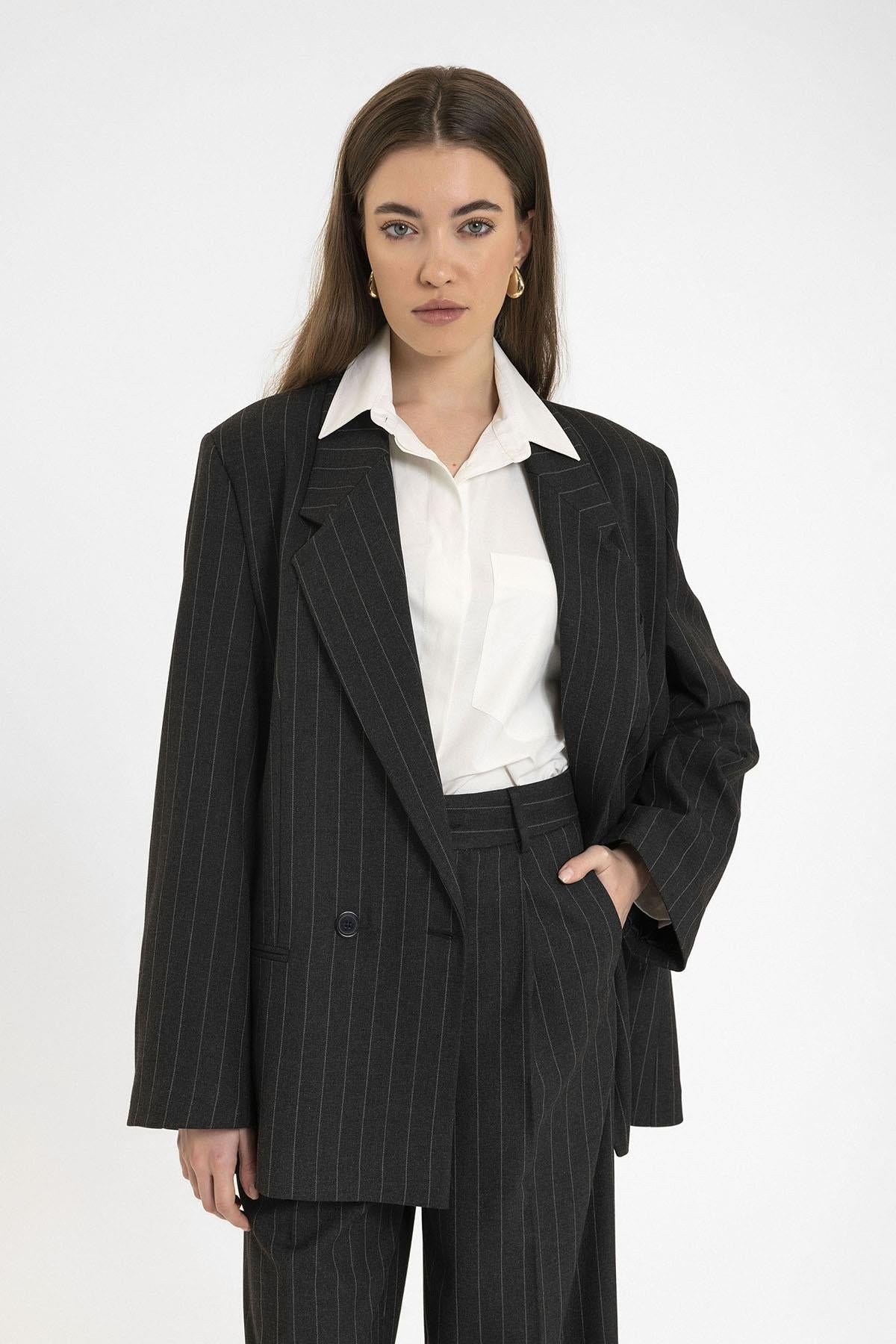 Antioch-Siyah Kadın Çizgili Oversize Blazer Ceket-Ceket-5-Milagron.com