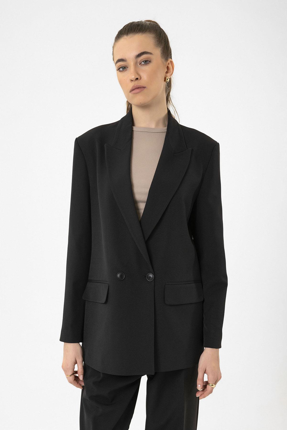 Antioch-Siyah Kadın Kruvaze Kapama Oversize Blazer Ceket-Ceket-1-Milagron.com