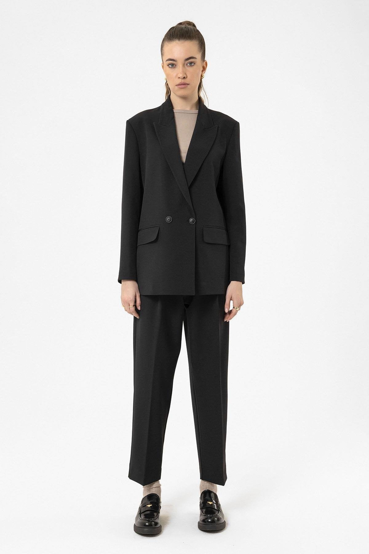 Antioch-Siyah Kadın Kruvaze Kapama Oversize Blazer Ceket-Ceket-2-Milagron.com