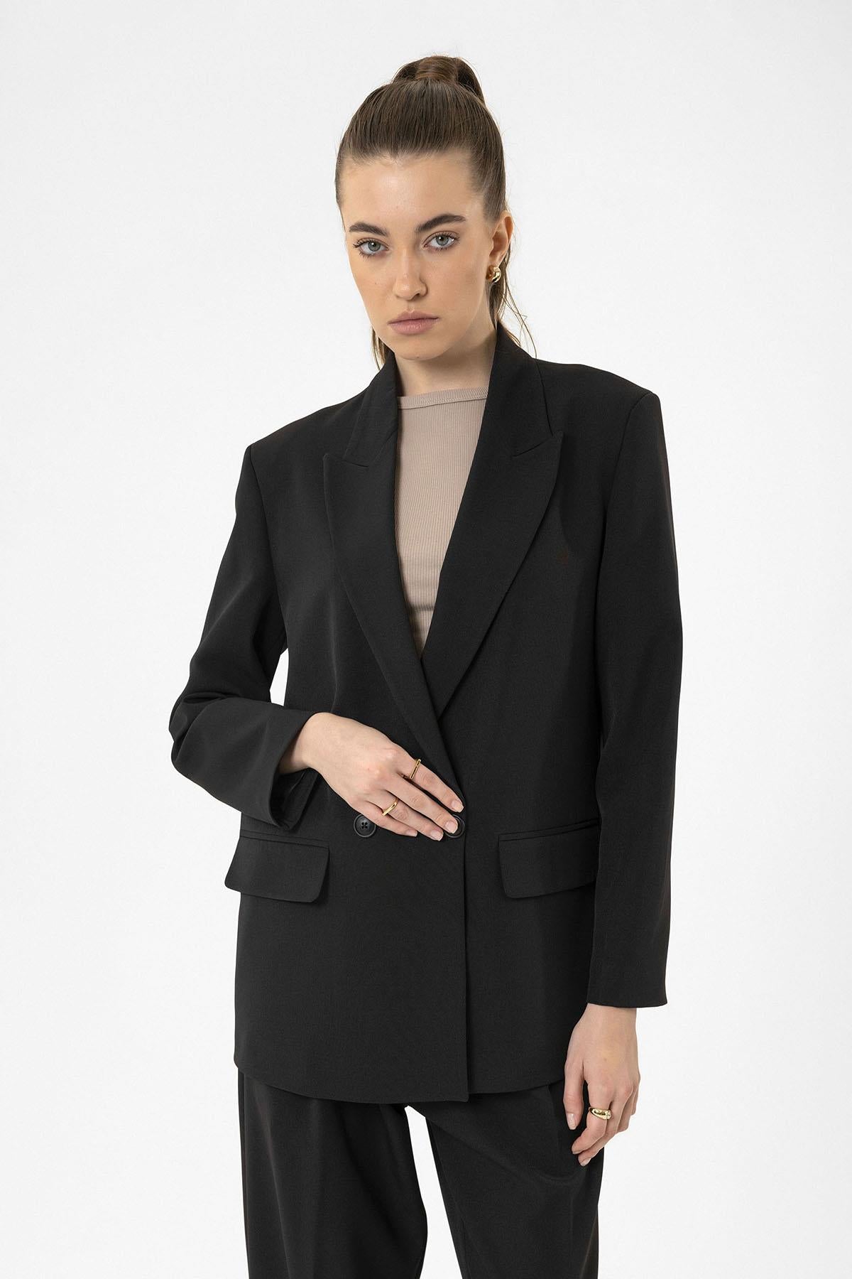 Antioch-Siyah Kadın Kruvaze Kapama Oversize Blazer Ceket-Ceket-4-Milagron.com