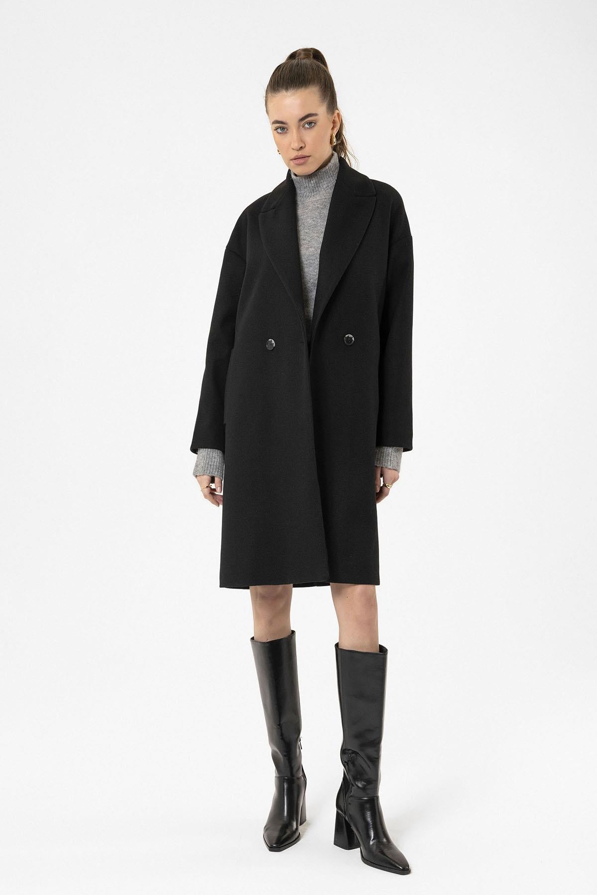 Antioch-Siyah Kadın Kruvaze Kapama Oversize Kaban-Kaban-2-Milagron.com