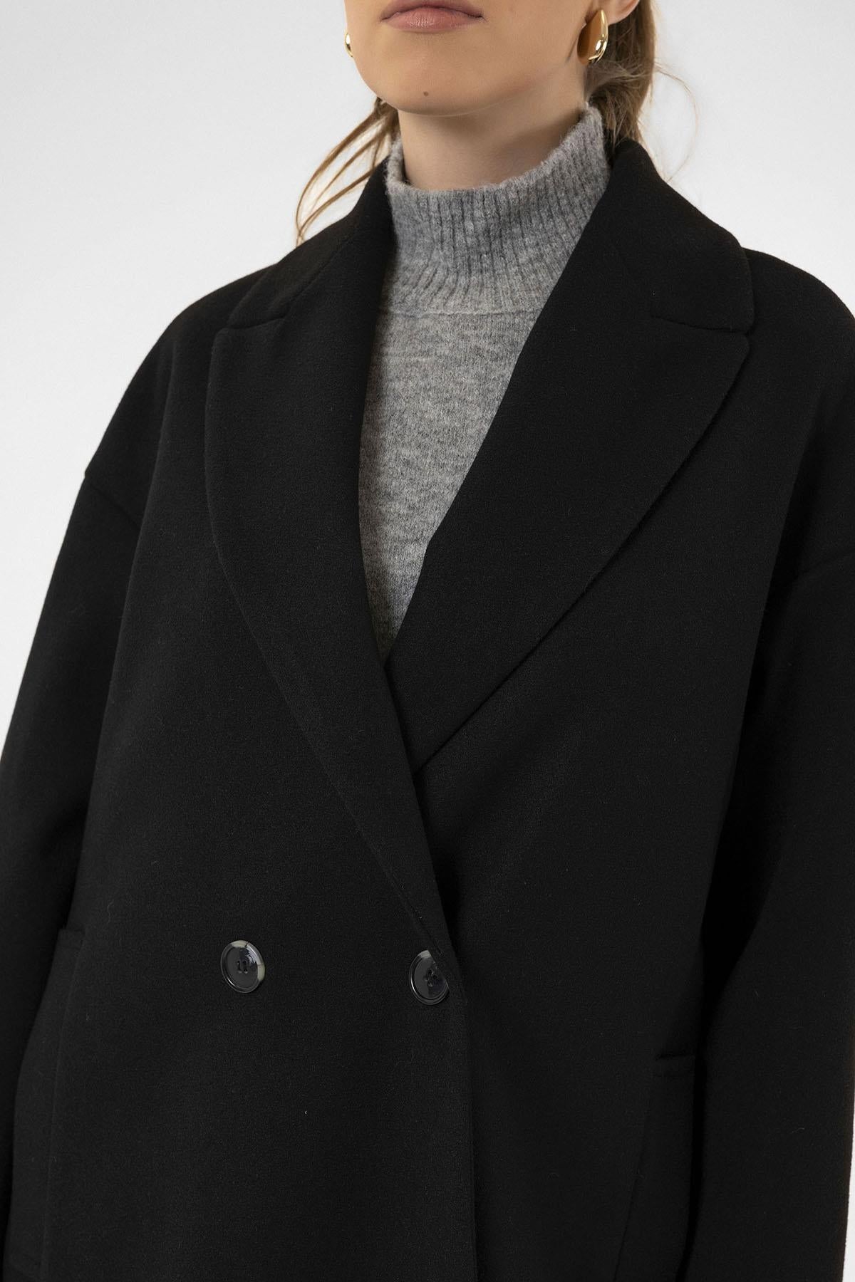 Antioch-Siyah Kadın Kruvaze Kapama Oversize Kaban-Kaban-5-Milagron.com