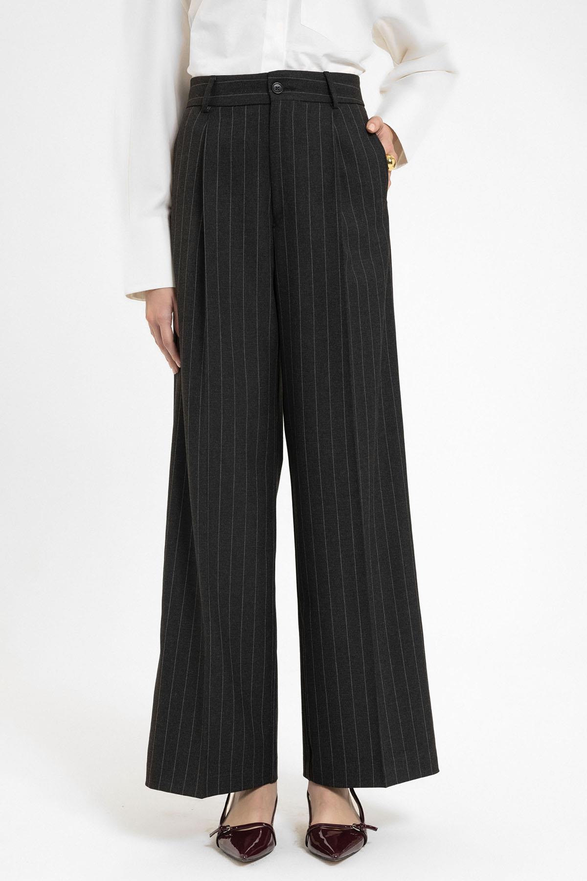 Antioch-Siyah Kadın Yüksek Bel Pileli Çizgili Pantolon-Kumaş Pantolon-1-Milagron.com