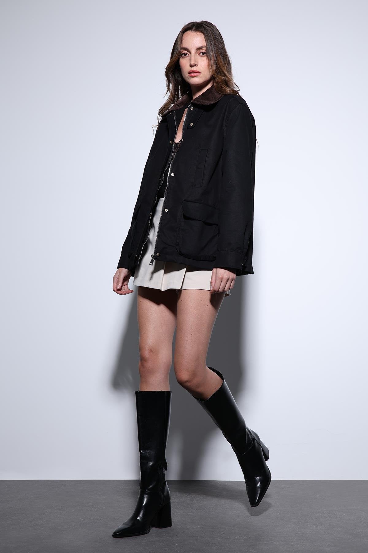 Antioch-Antioch Siyah Kontrast Yaka Kadın Ceket-Ceket-1-Milagron.com