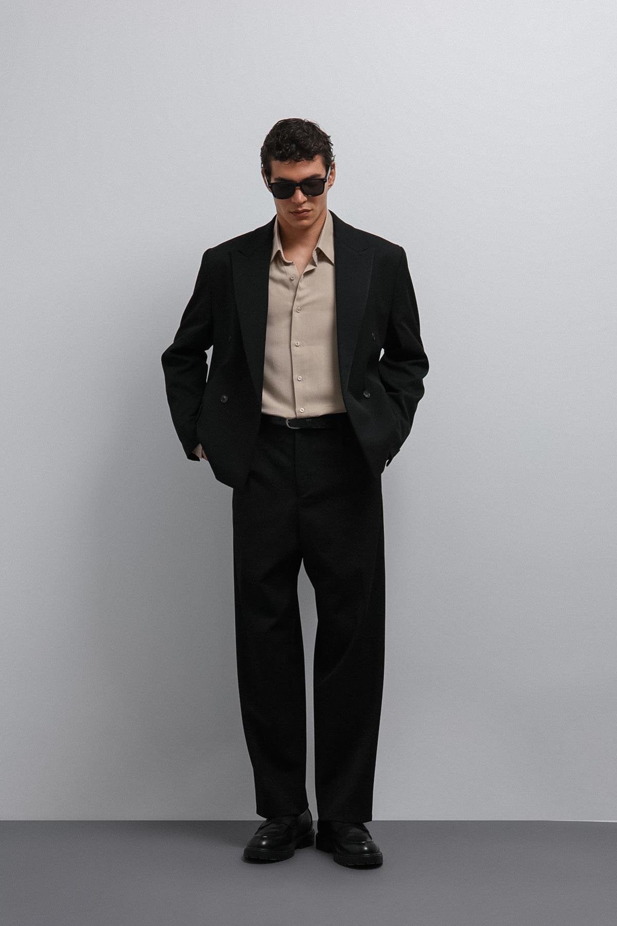 Antioch-Siyah Kruvaze Relax Crop Fit Blazer Ceket-Blazer Ceket-3-Milagron.com