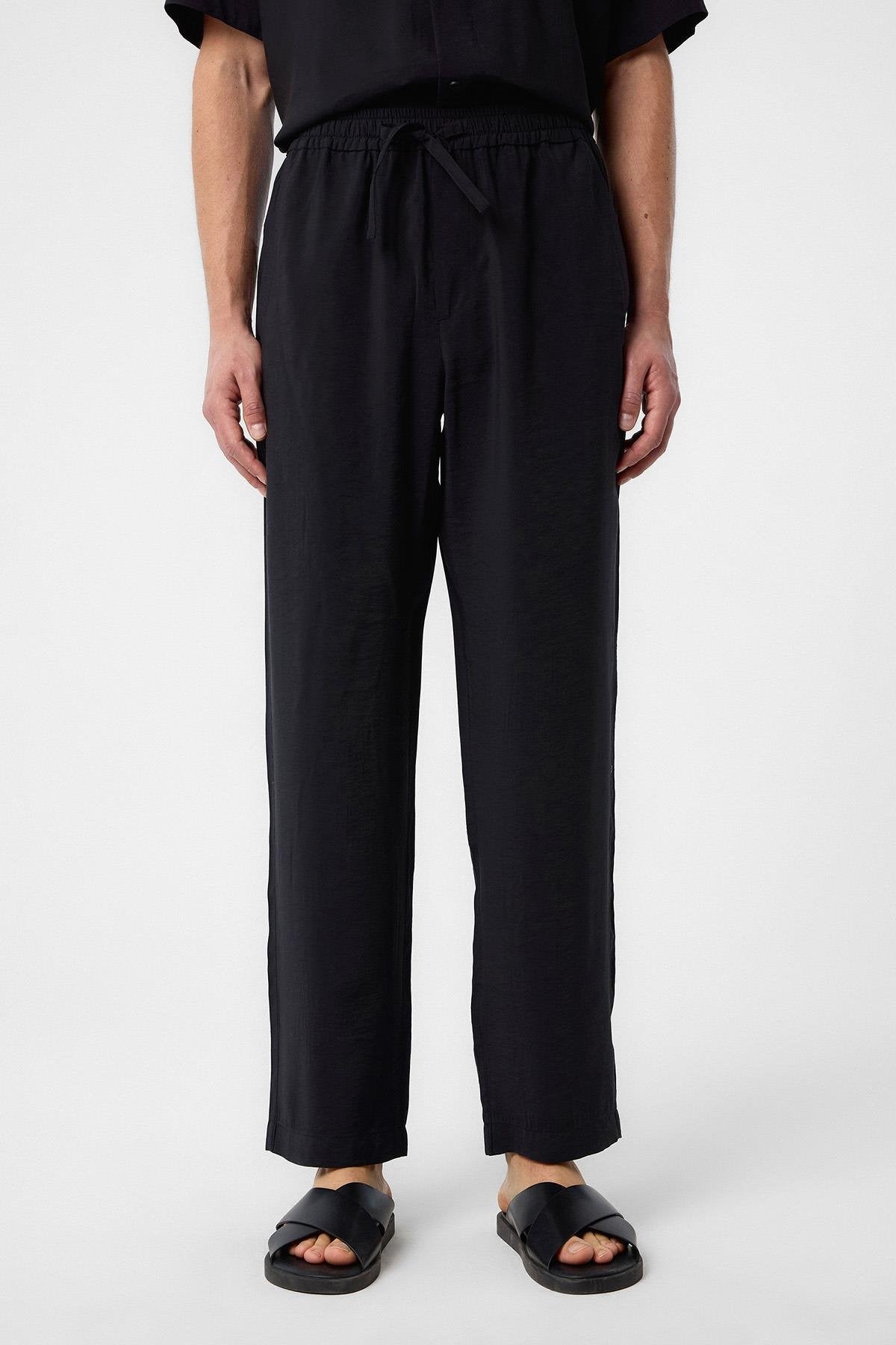 Antioch-Siyah Relaxed Erkek Jogger Pantolon-Kumaş Pantolon-1-Milagron.com