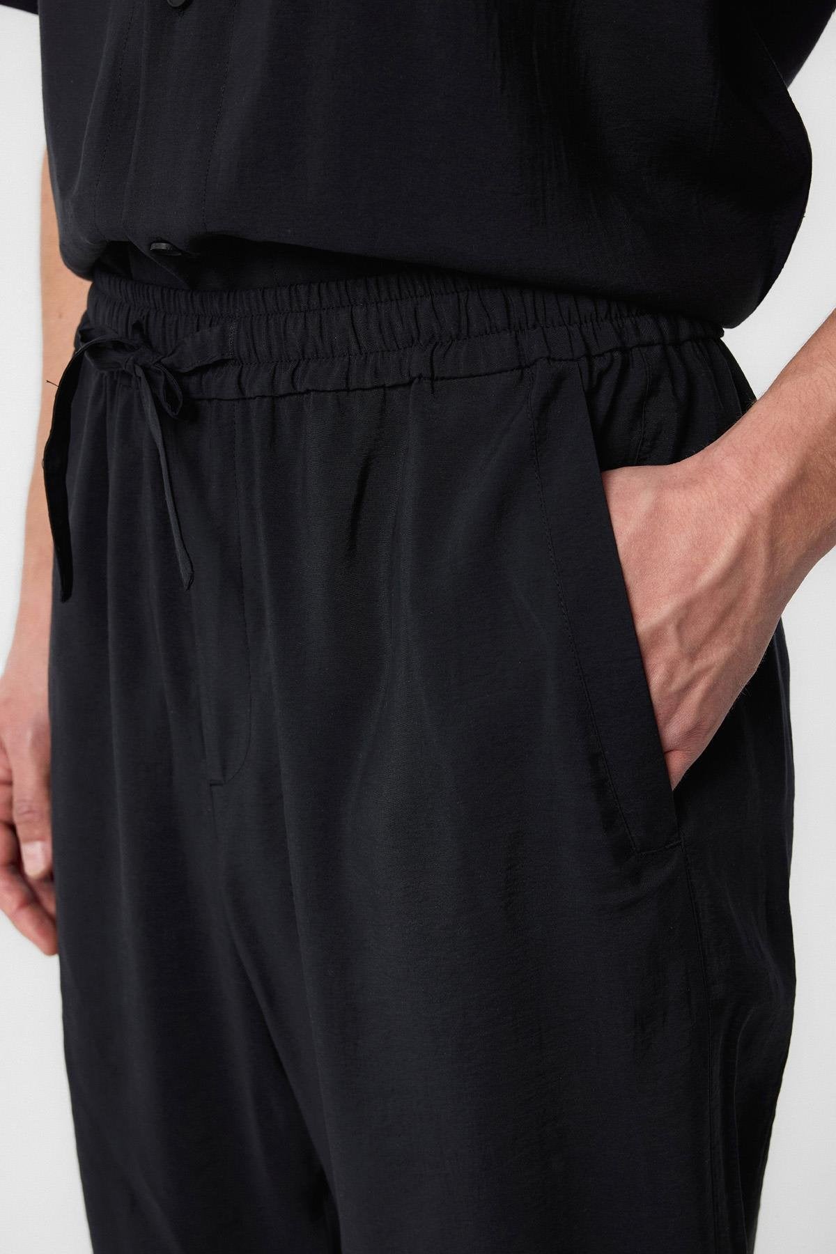 Antioch-Siyah Relaxed Erkek Jogger Pantolon-Kumaş Pantolon-3-Milagron.com