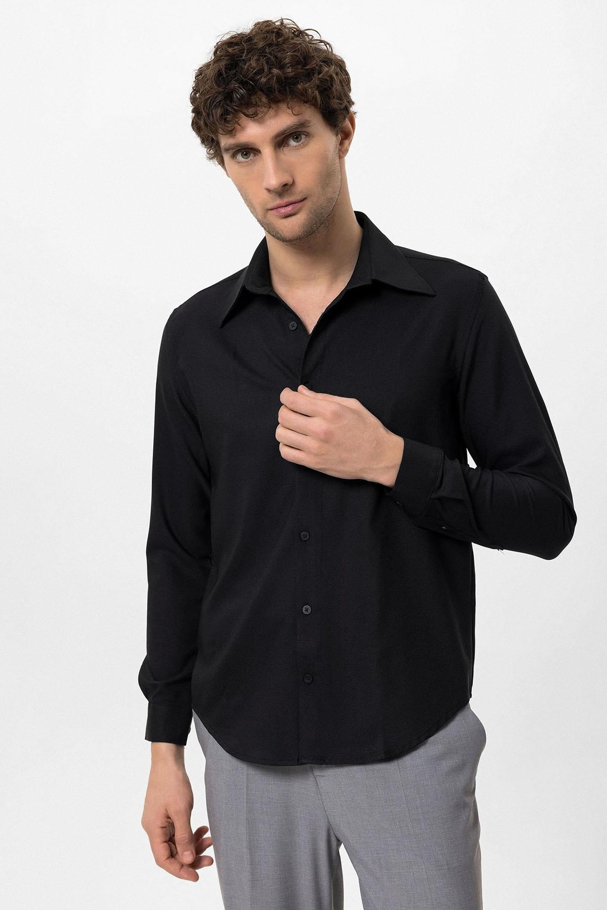 Antioch Siyah Slim Fit Erkek Uzun Kollu Geniş Yaka Gömlek