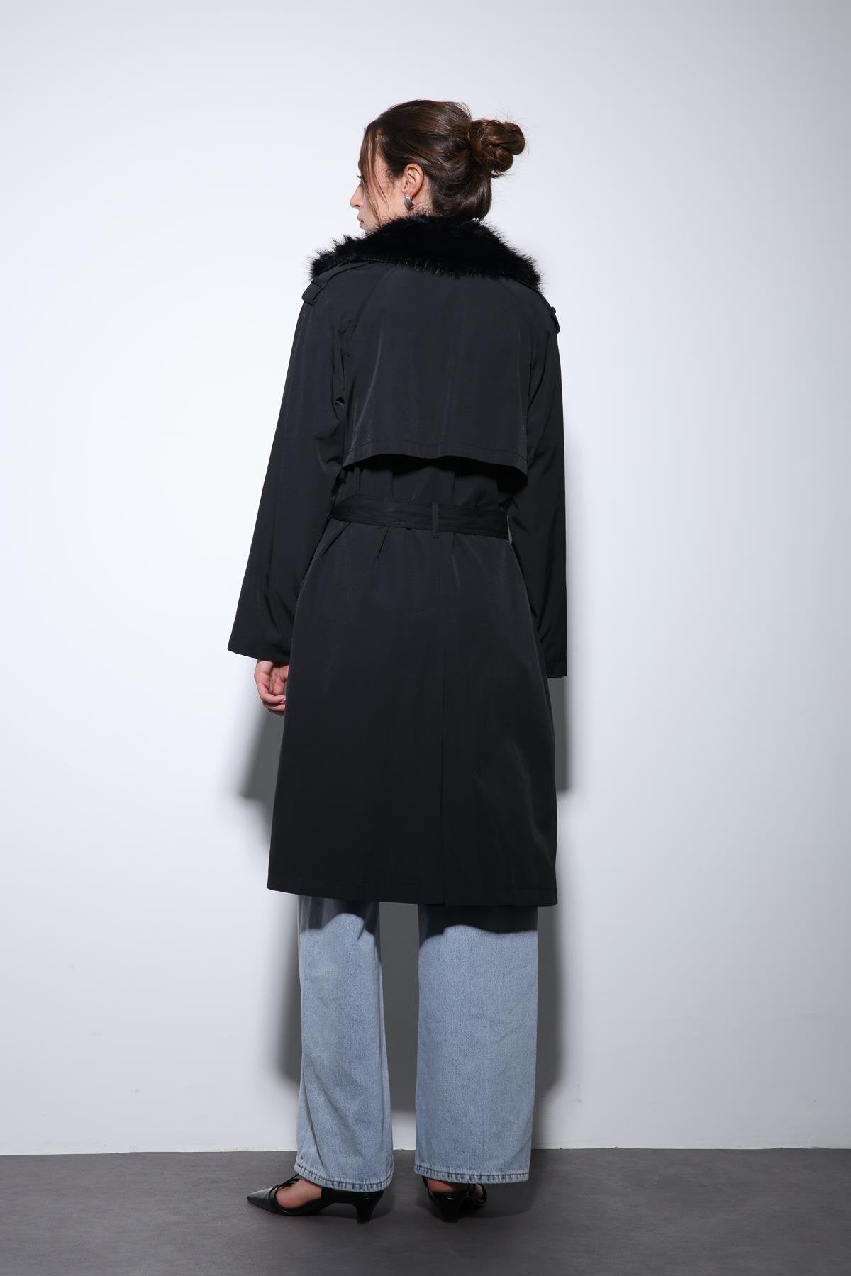 Antioch-Siyah Suni Kürklü Yaka Kadın Trençkot-Trençkot-7-Milagron.com