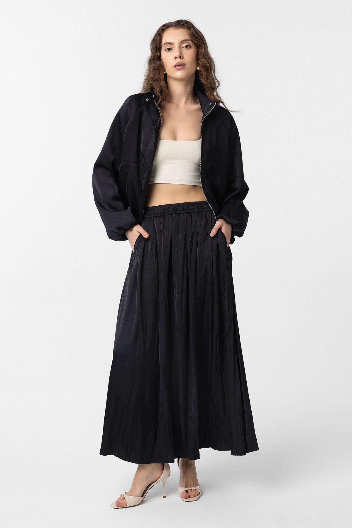 Antioch-Siyah Uzun Dökümlü Pilili Kadın Etek-Etek-2-Milagron.com