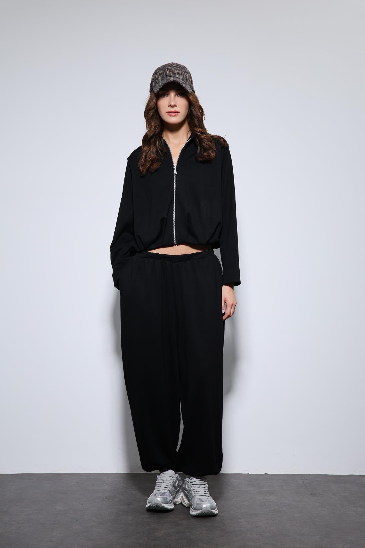 Antioch-Siyah Volümlü Ceket Ve Paça Lastikli Eşofman Takım-Eşofman-4-Milagron.com