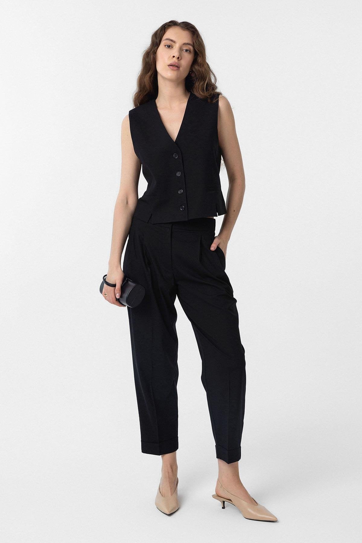 Antioch-Siyah Yırtmaçlı Kadın Yelek-Yelek-2-Milagron.com