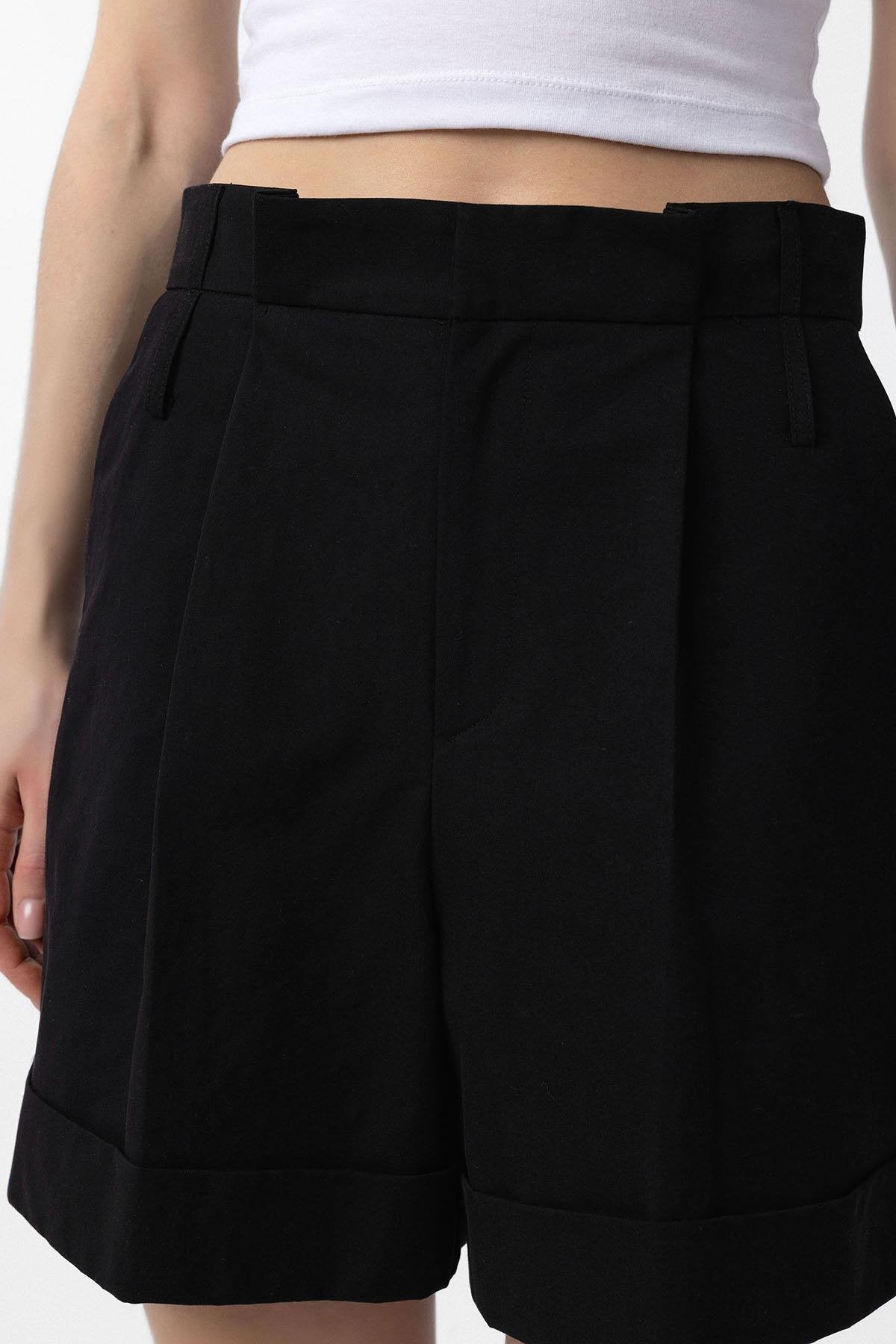 Antioch-Siyah Yüksek Bel Pensli Kadın Bermuda Şort-Şort-3-Milagron.com