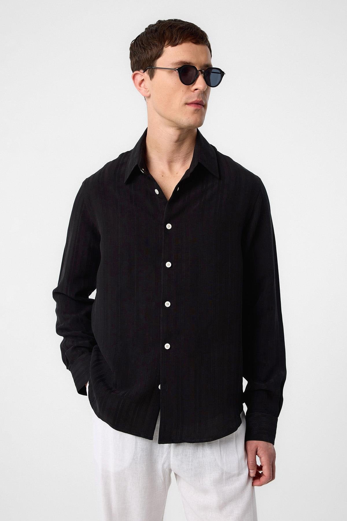 Antioch-Siyah çizgili Ve Dokulu Erkek Gömlek-Gömlek-1-Milagron.com