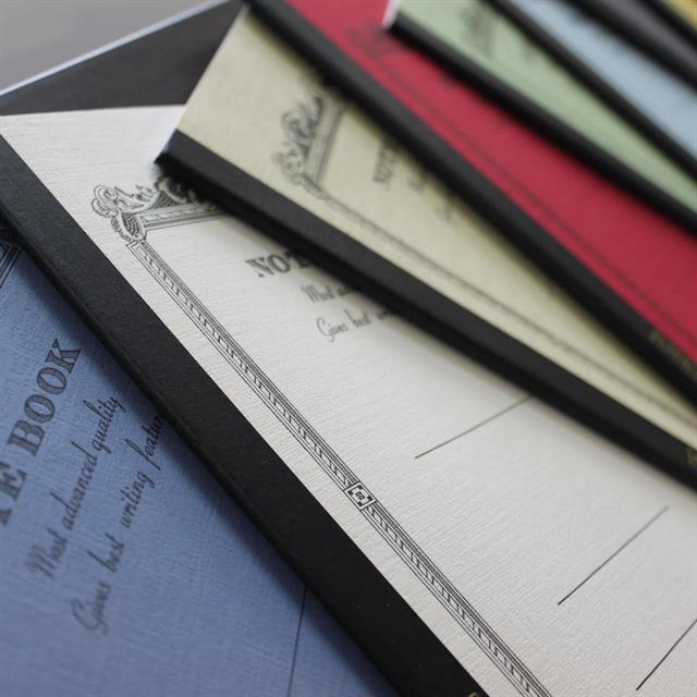 Apica-Premium Cd A4 Defter Kırmızı Kareli-Defter-3-Milagron.com